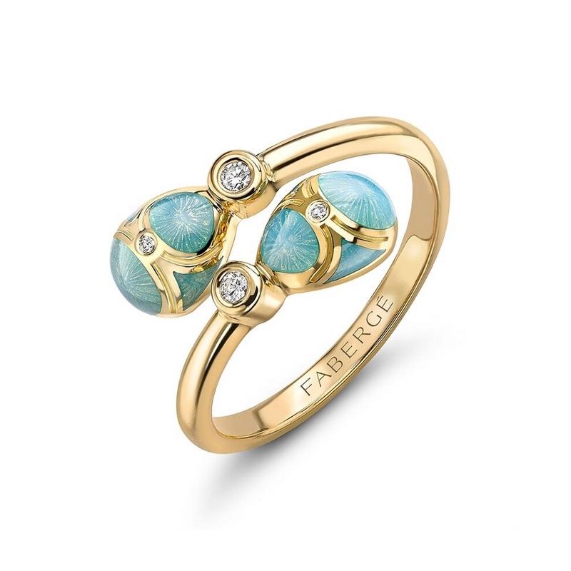 Fabergé Heritage Yellow Gold Turquoise Guilloché Enamel
Crossover Ring.
Ring Size 7
18k yellow gold
4 round white diamonds 0.04cts (G VS+)
1 round ruby 0.02cts (Thai)
1137RG2108