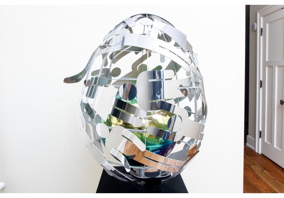 « The Big Egg Hunt N.Y. » de Fabergé Egg de l'artiste Mary Mattingly, Avril 2014, #65 État moyen - En vente à Bridgeport, CT