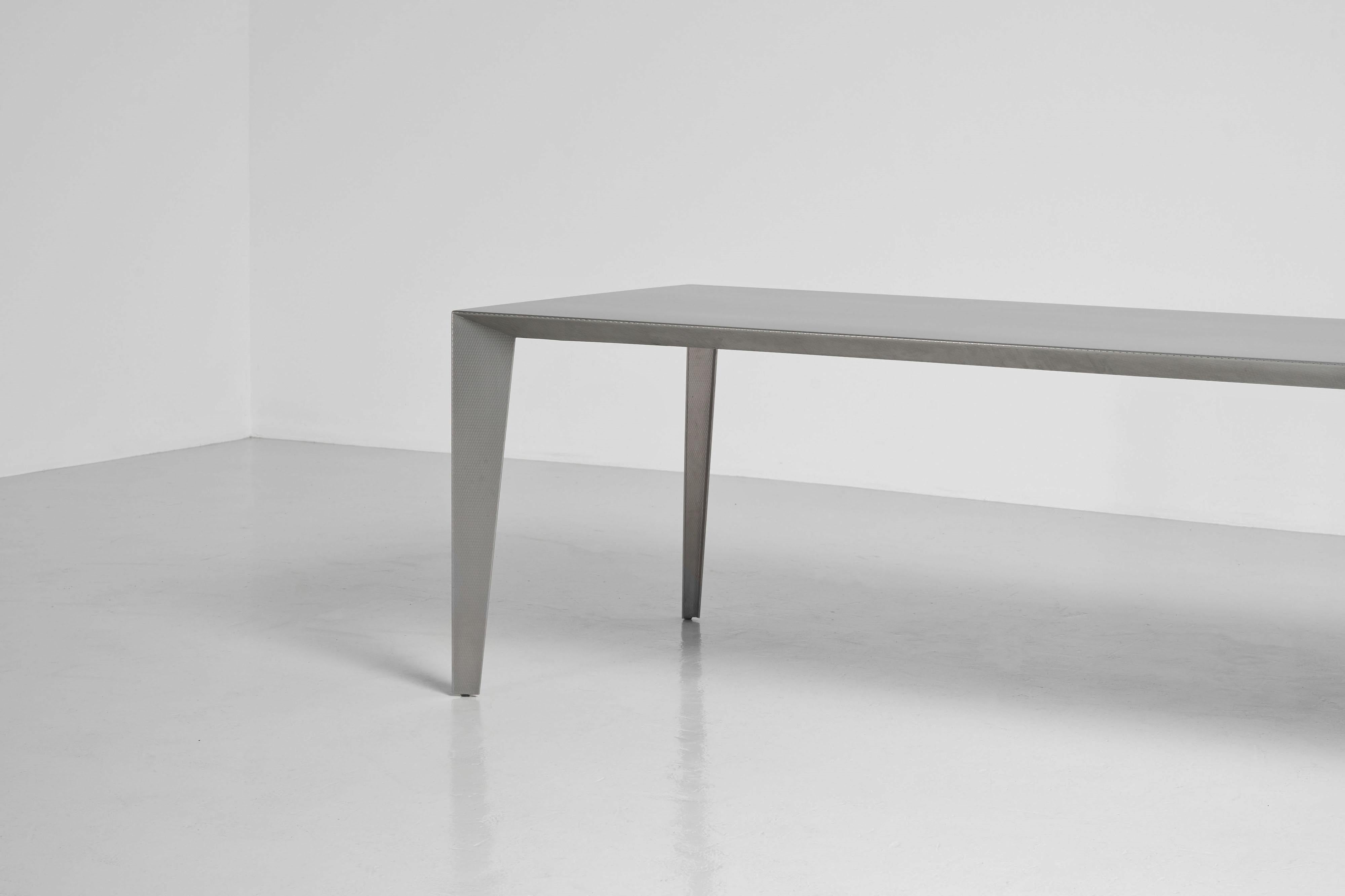 Belgian Fabiaan van Severen Fold Profile table Belgium 1995