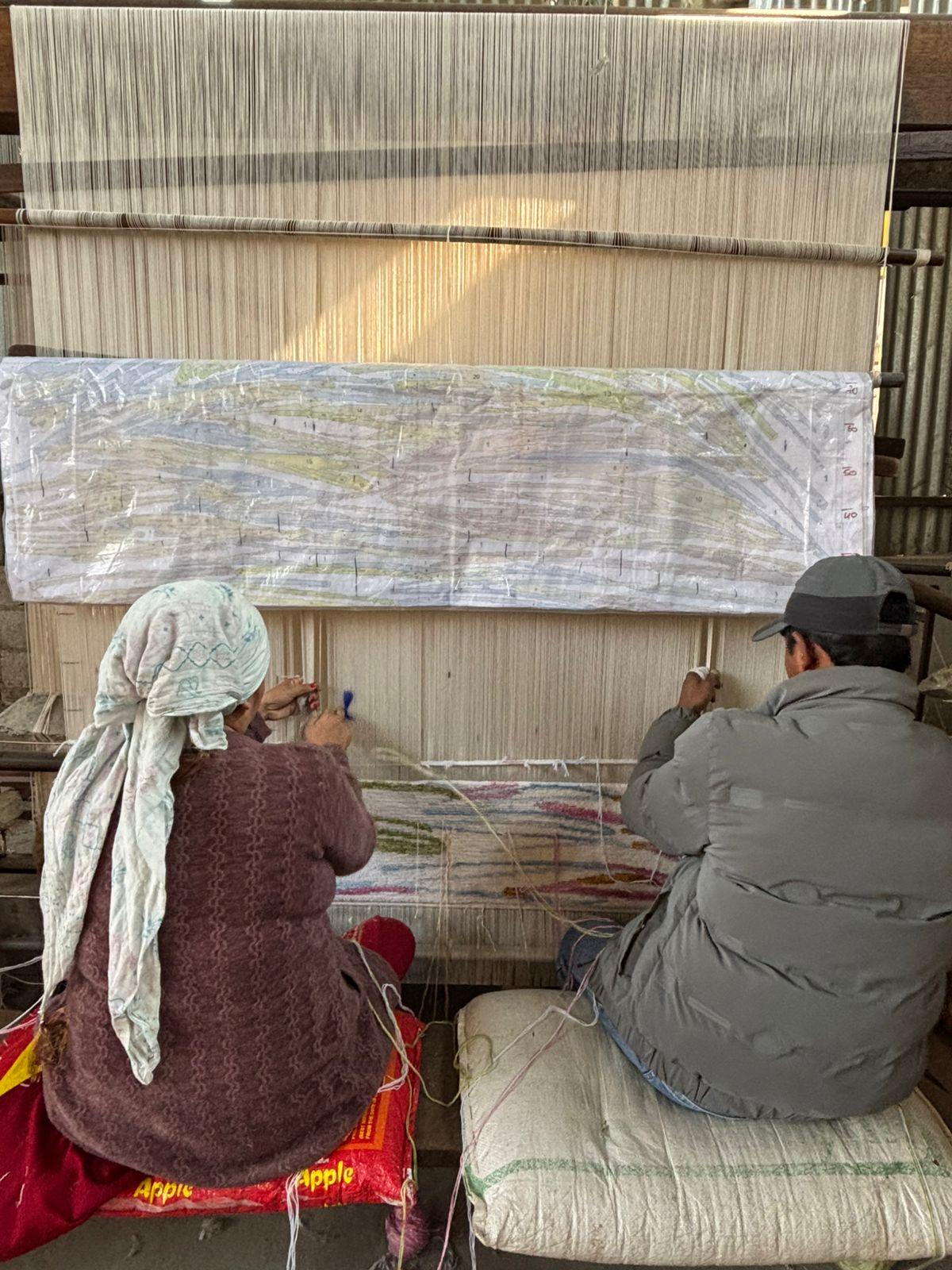 Seta Fabian Burgos - Ltd. Ed. Artist Hand-knotted Bamboo Silk Rug 7.55 ' x 9.85 ' in vendita