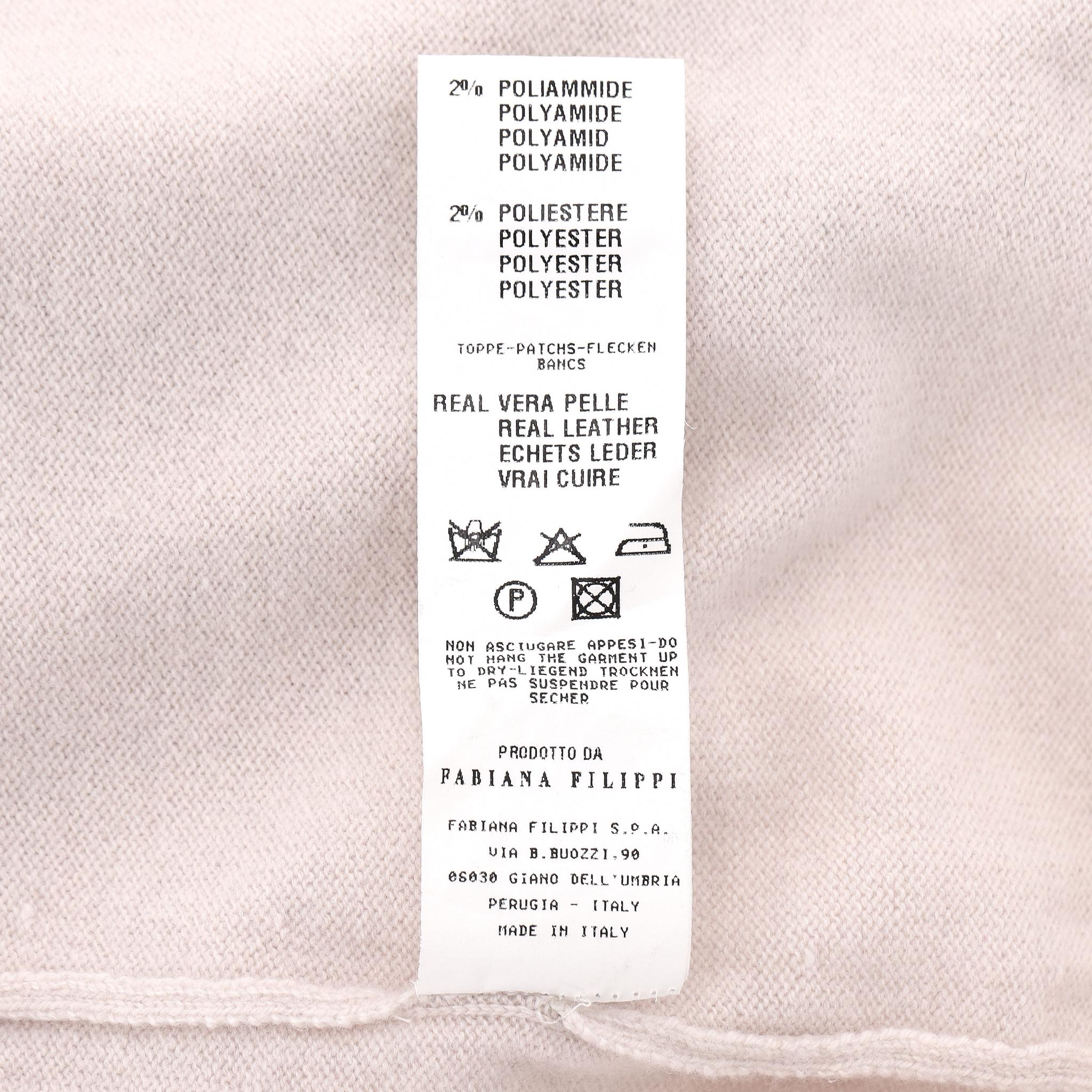 Fabiana Filippi Merino Wool, Silk & Cashmere Jumper With Leather Elbow Patches en vente 2