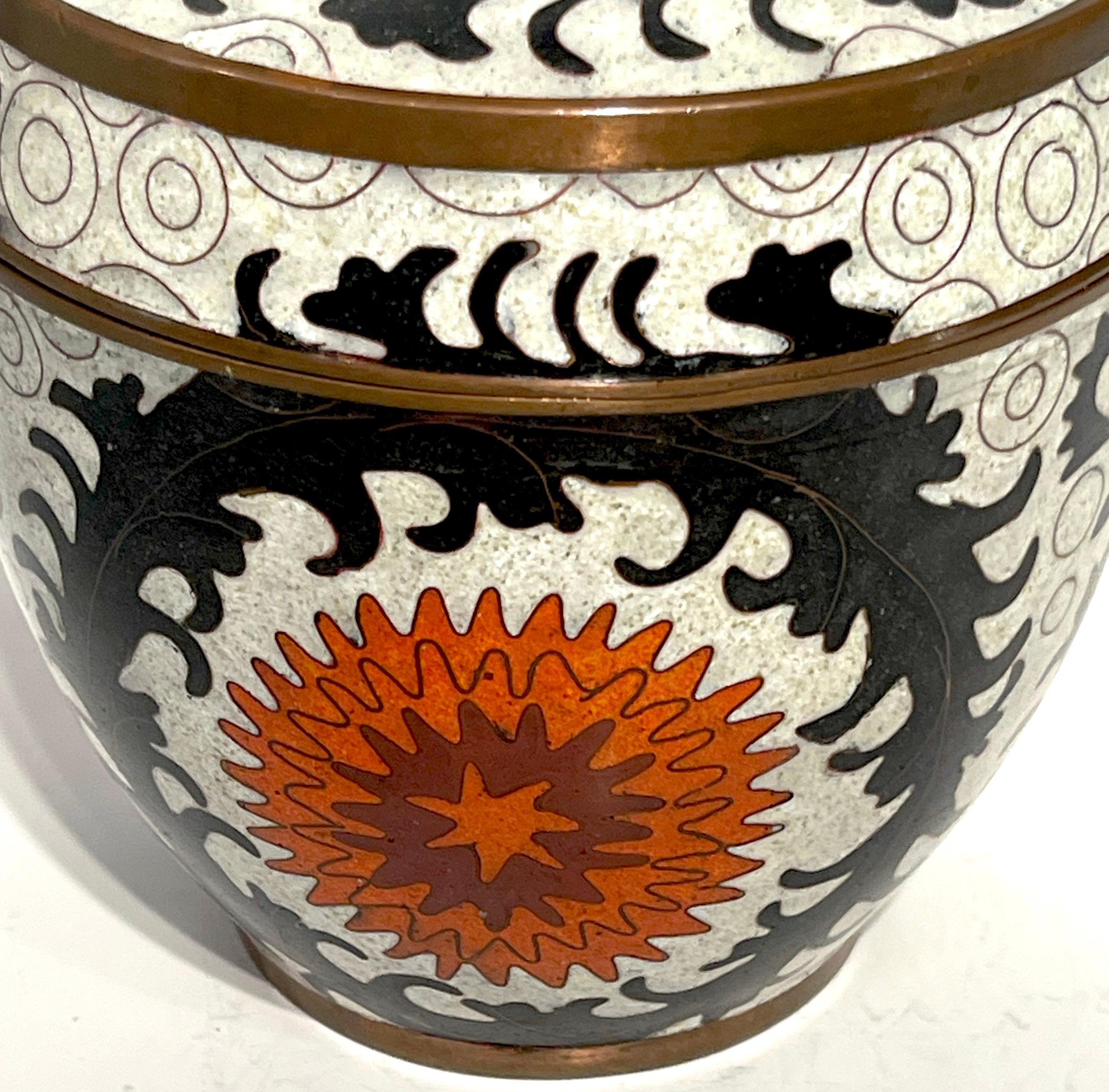 Fabienne Jouvin-Paris Cloisonné-Schachtel „Ouzbek“ aus Cloisonné, ca. 1980er Jahre (20. Jahrhundert) im Angebot