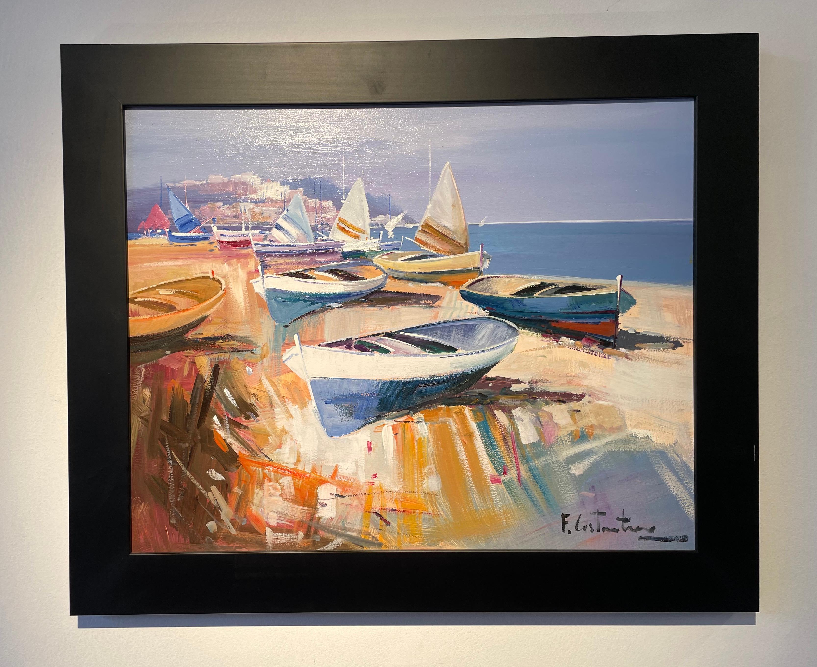 Landscape Painting Fabio Constantino - « Boats on the Shore » - Peinture contemporaine colorée représentant des bateaux, du sable et de la mer 