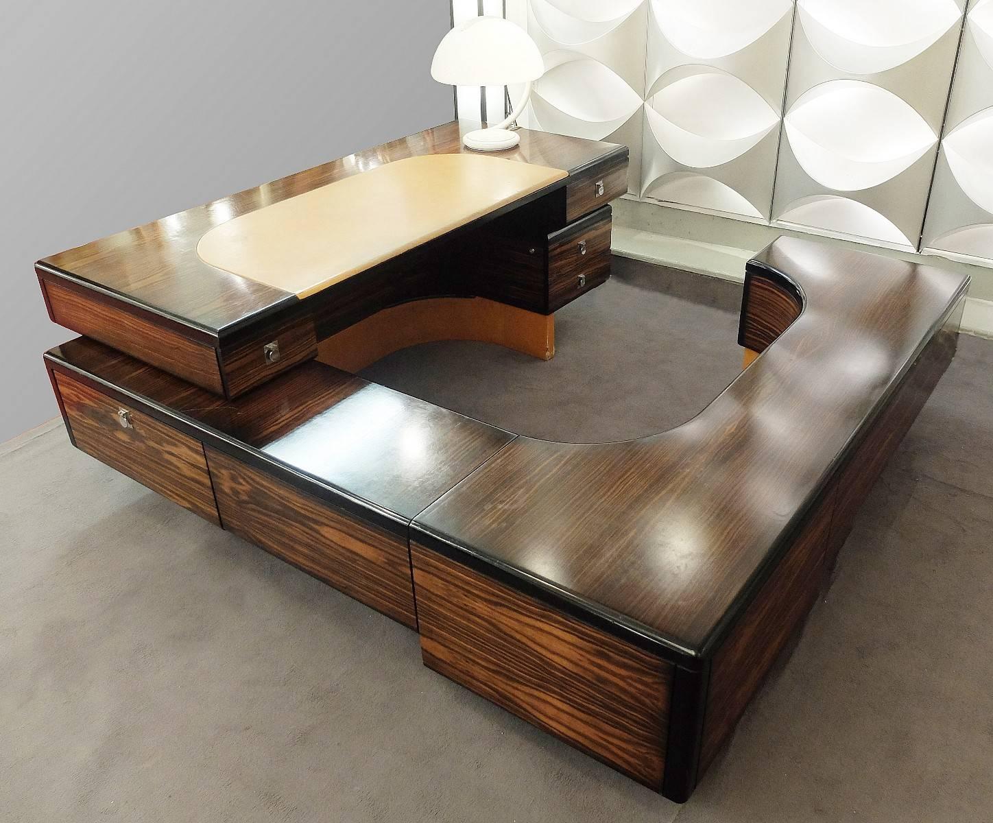 Fabio Lenci executive wood desk for Bernini, 1970s.