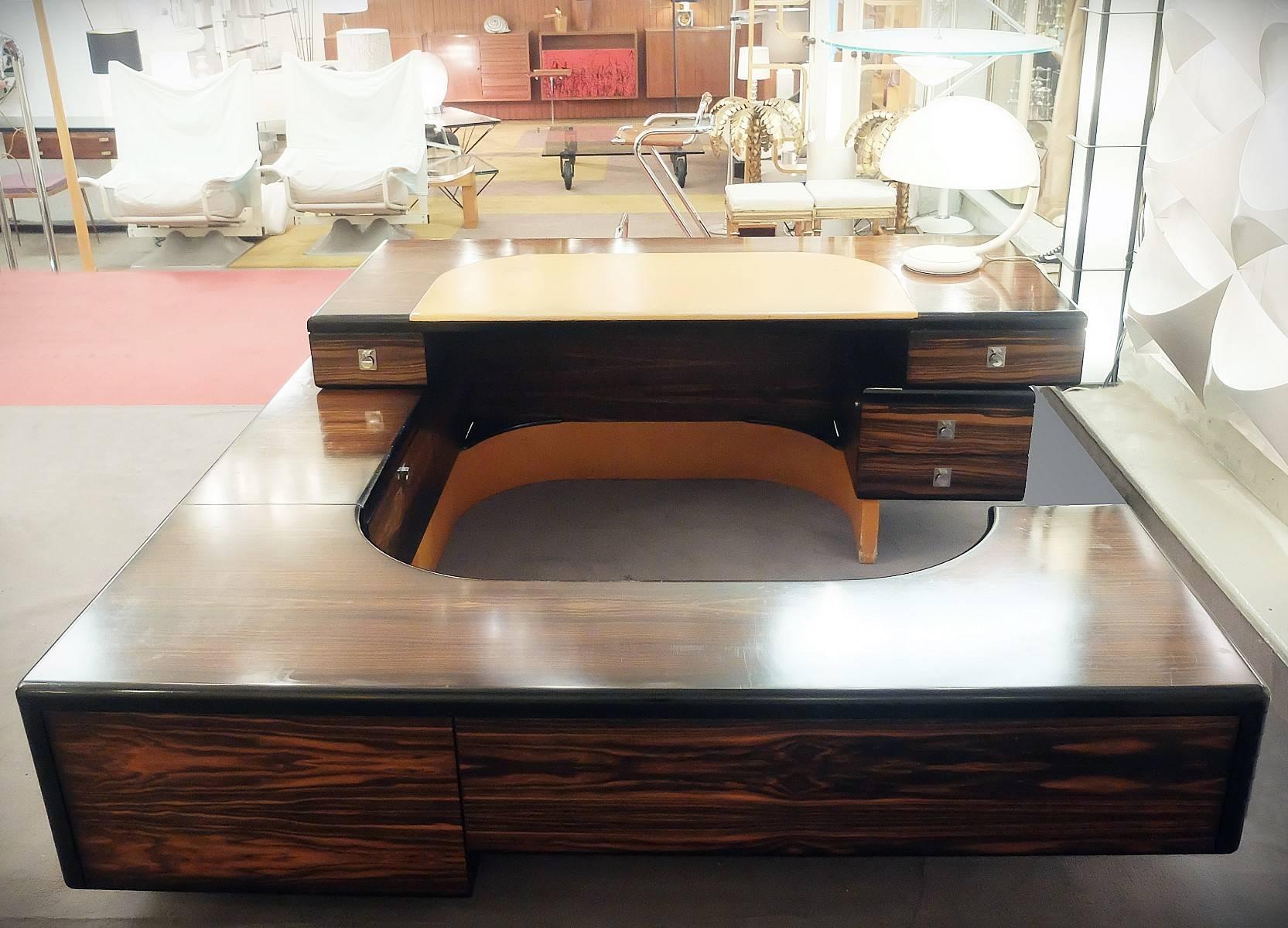 Mid-Century Modern Fabio Lenci Executive Wood Desk for Bernini, 1970s