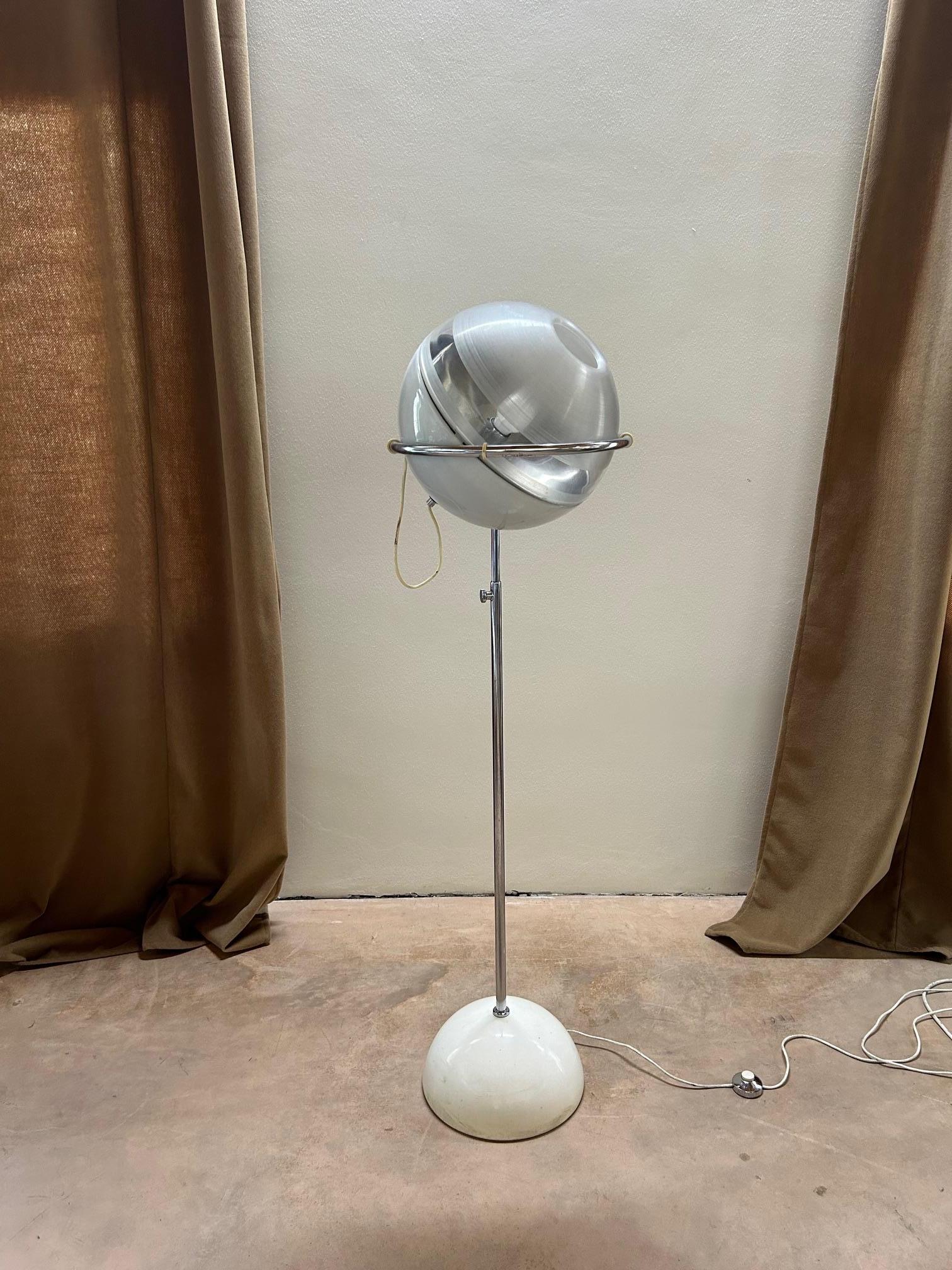 Late 20th Century Fabio Lenci Focus floor lamp for Harvey Guzzini, Italy, 1970s