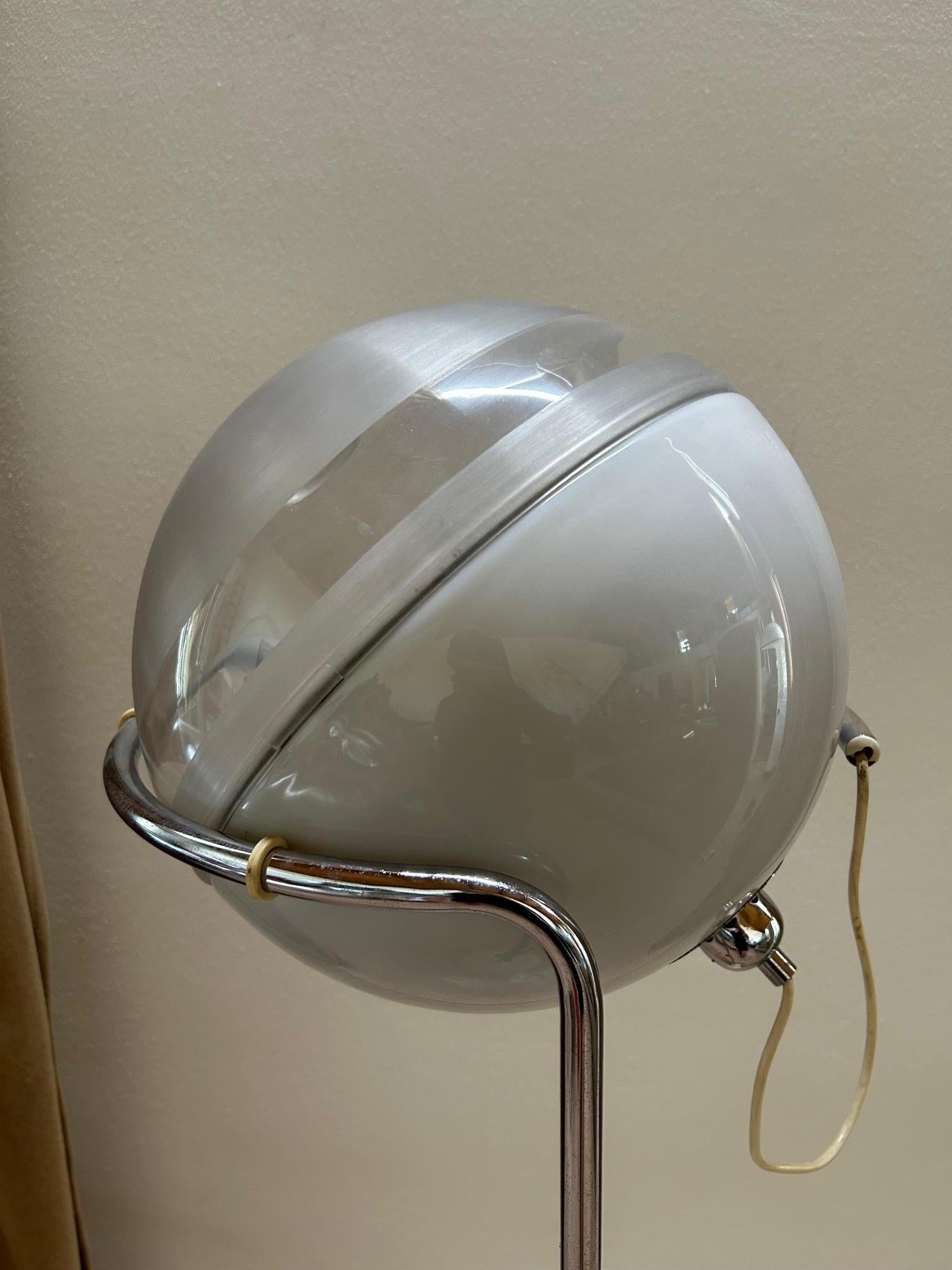 Fabio Lenci Focus floor lamp for Harvey Guzzini, Italy, 1970s 3