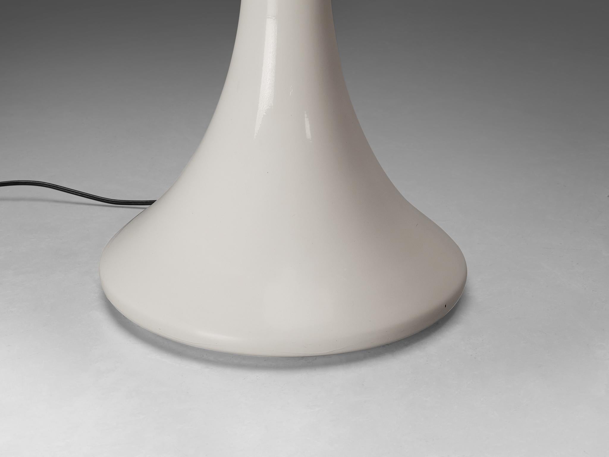 Fabio Lenci for I Guzzini 'Lampione' Floor Lamp in White  For Sale 1
