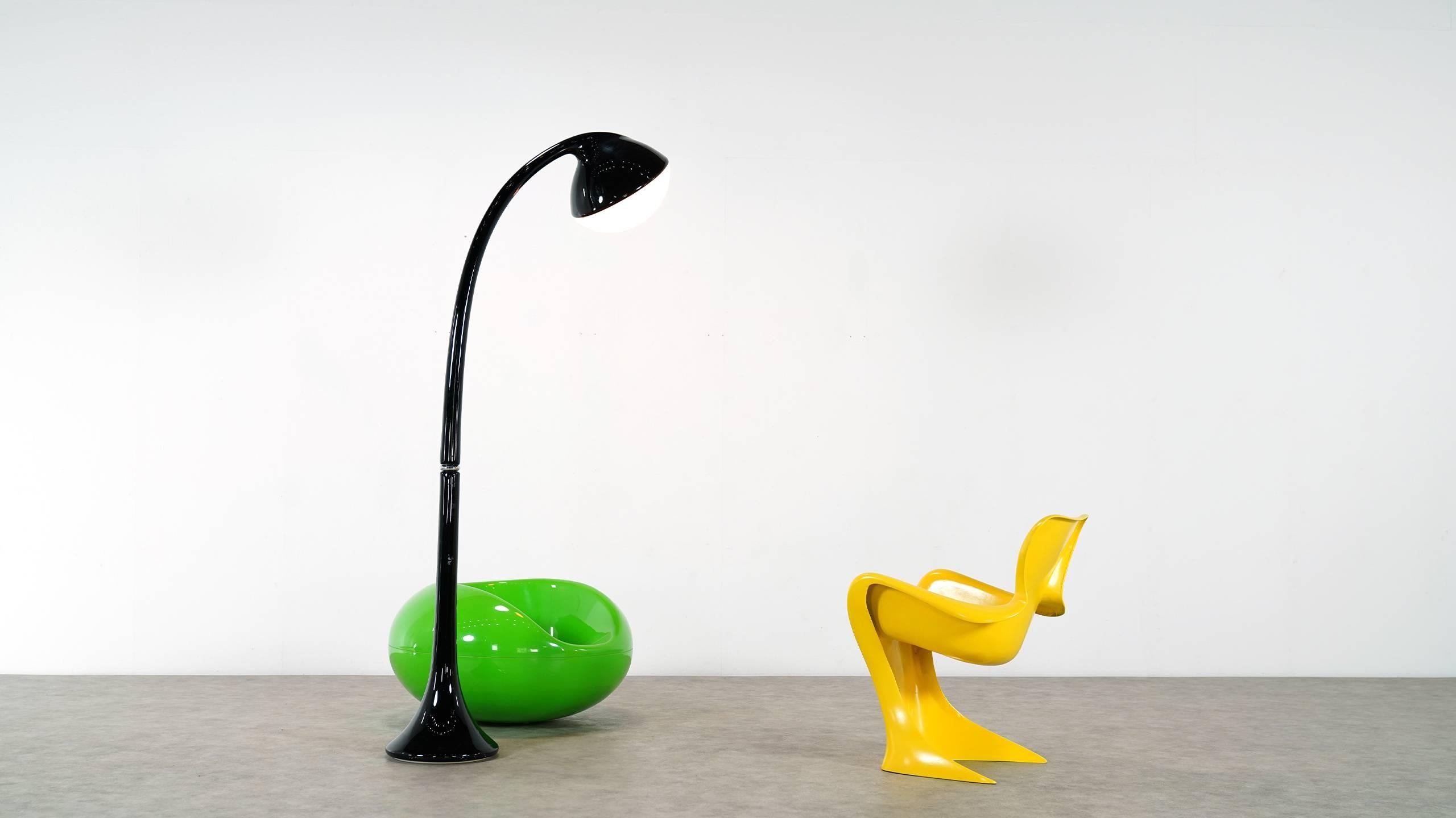 Fabio Lenci, Huge and Important Lampione Floor Lamp, 1971 for Guzzini, Italy 8