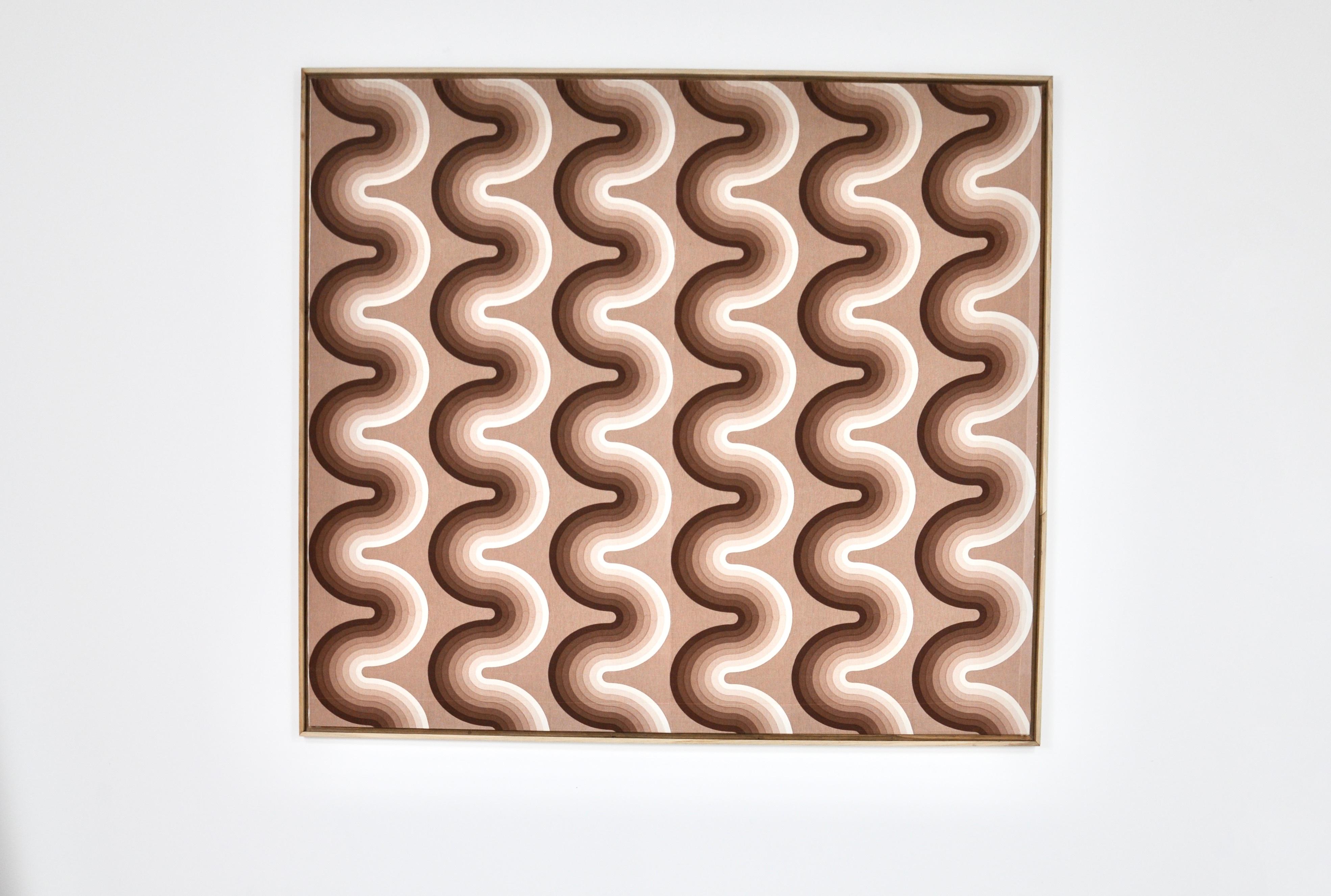 Fabric board by Verner Panton in a wooden frame. Signed Verner Panton. Wear due to time and age.
For shipping, request us for receive the best price.