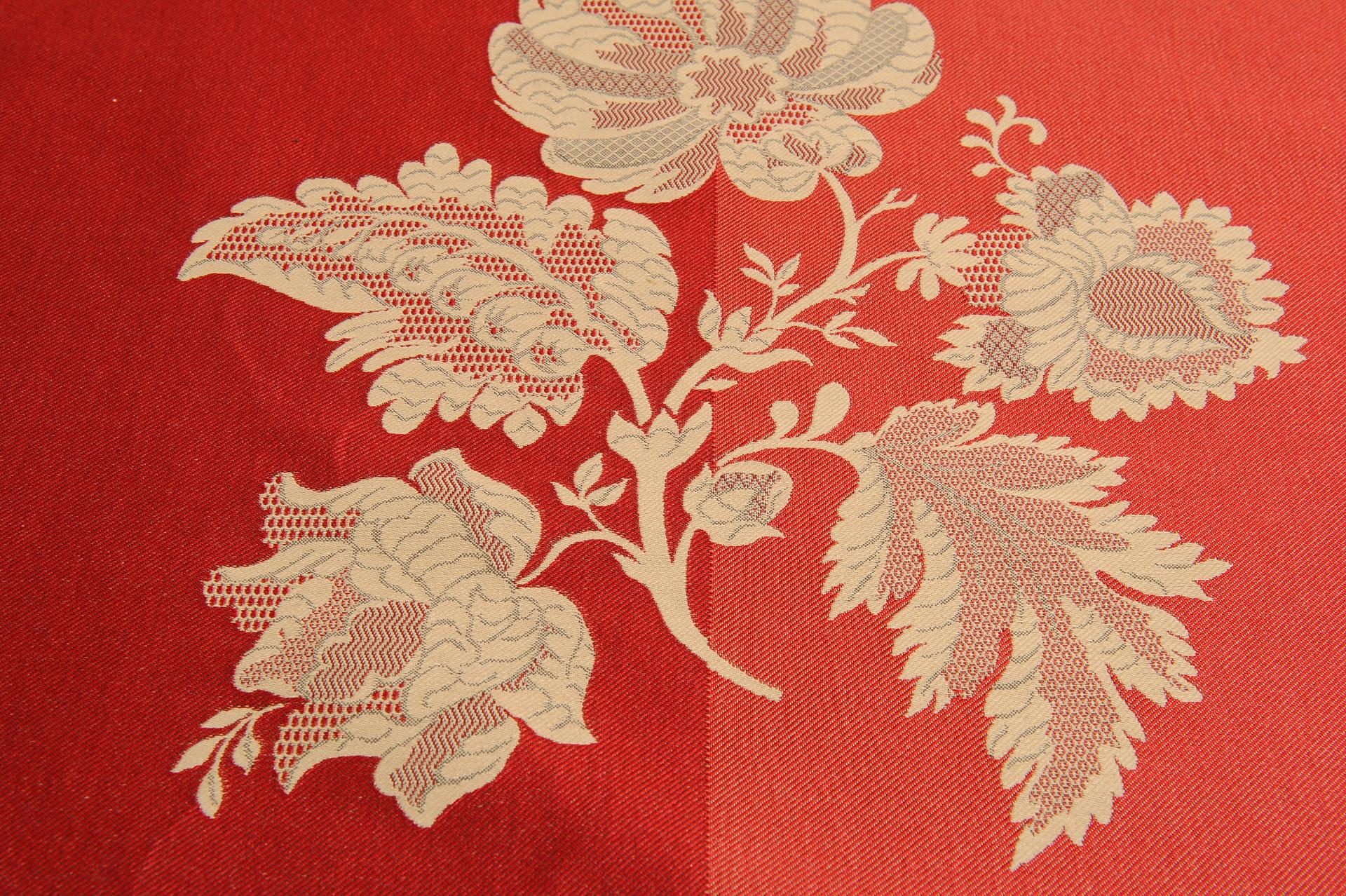 Textile Fabric Cut Mulberry Lace Damask: Make an OFFER In Excellent Condition For Sale In Alessandria, Piemonte