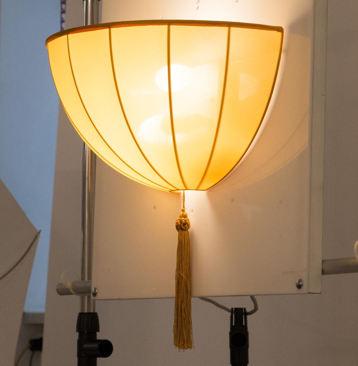Stoffabteilung Wiener Werkstaette Seide Wandleuchte Wandlampe (Messing) im Angebot