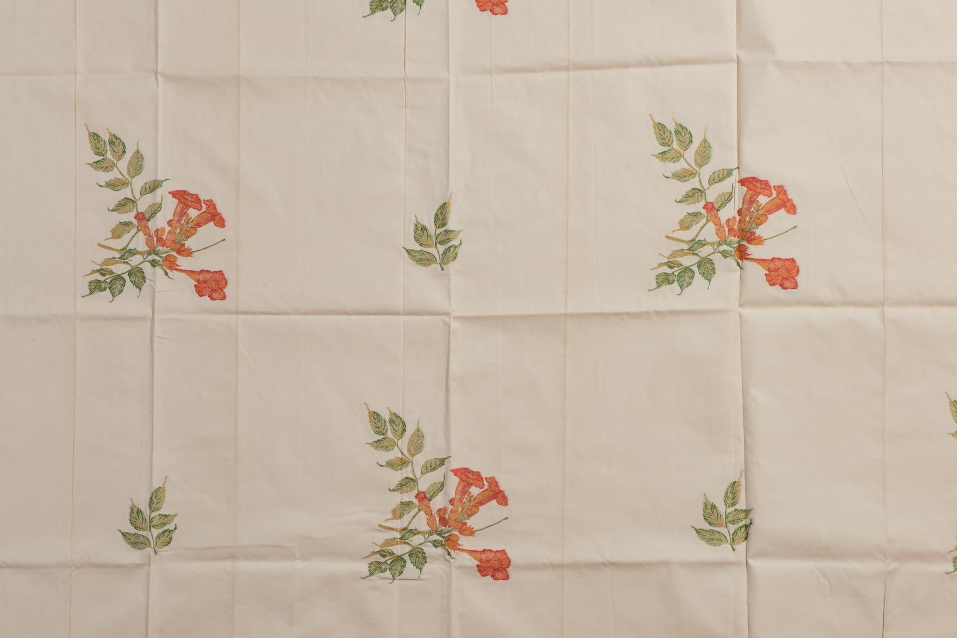 Cotone Lampade in tessuto con fiori a campana con un'IDEA in vendita
