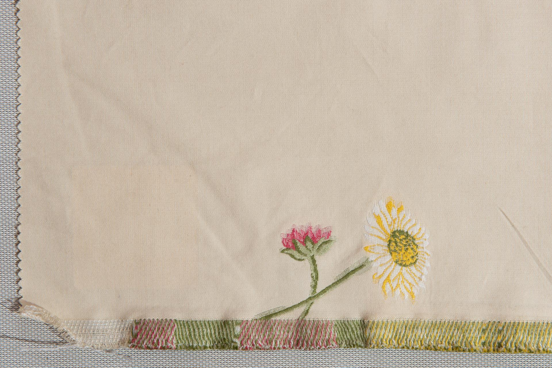 Fabric Lampas with Daisies and An Idea For Sale 5