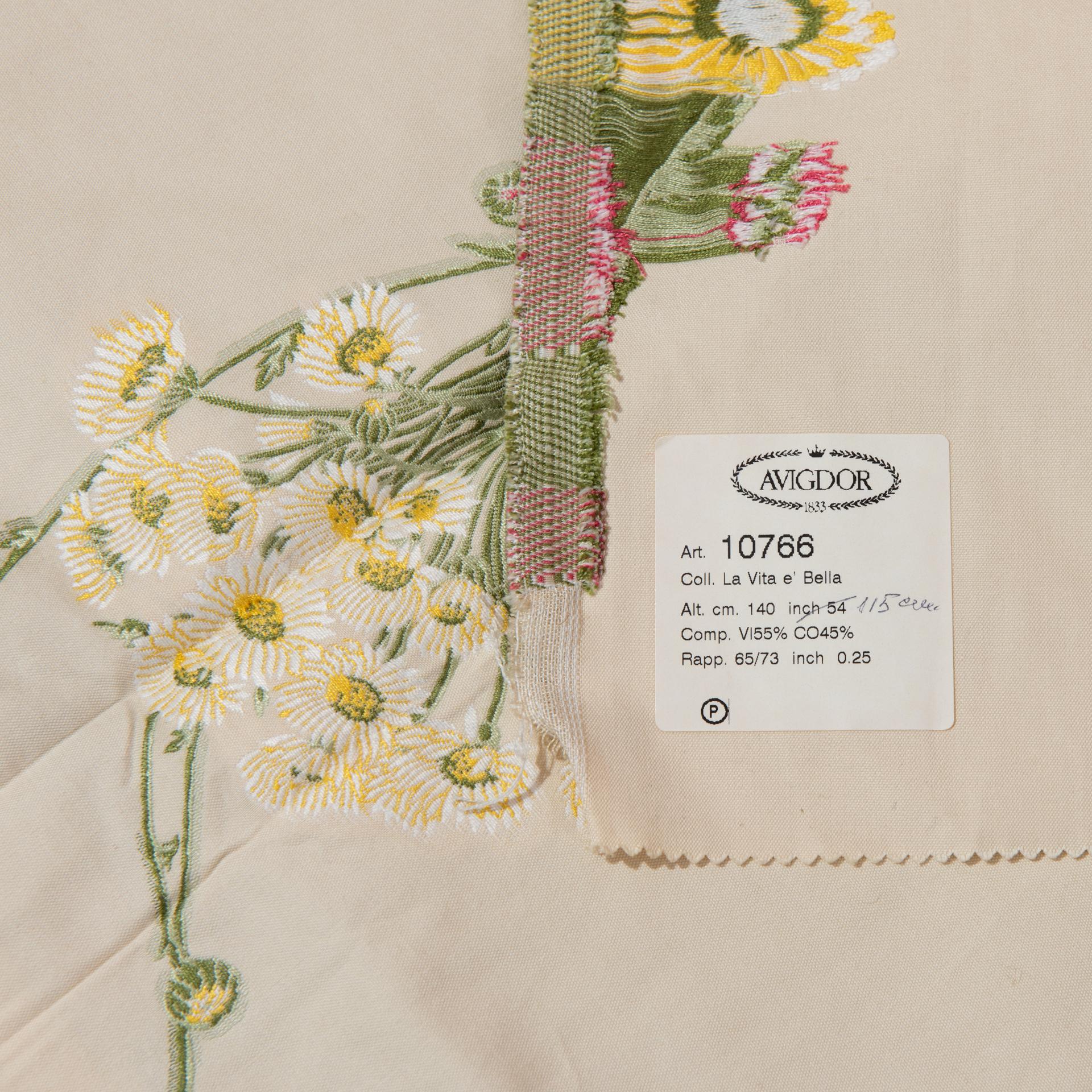 Fabric Lampas with Daisies and An Idea For Sale 1