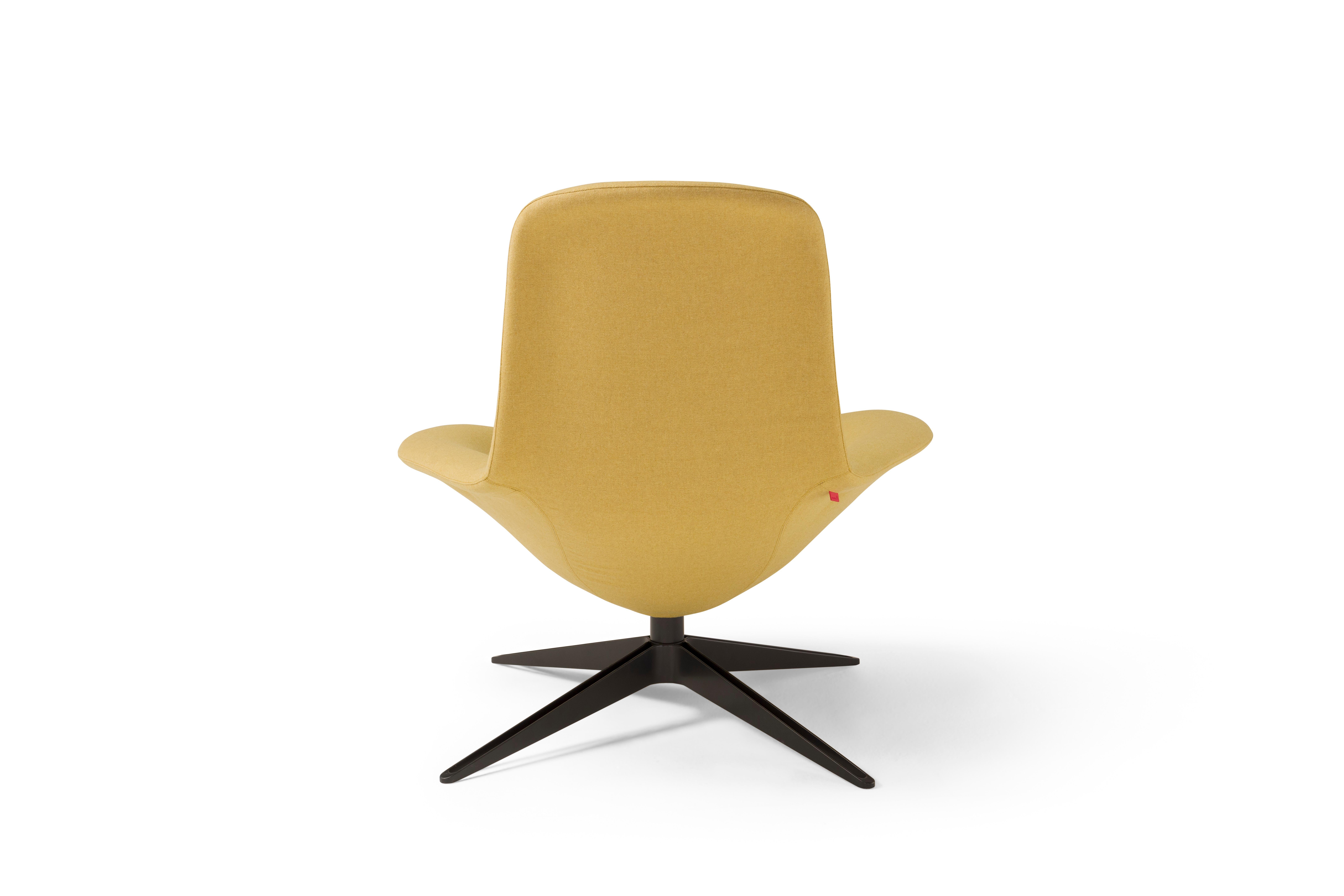 italien Fauteuil pivotant en tissu Medea par Amura Lab en vente