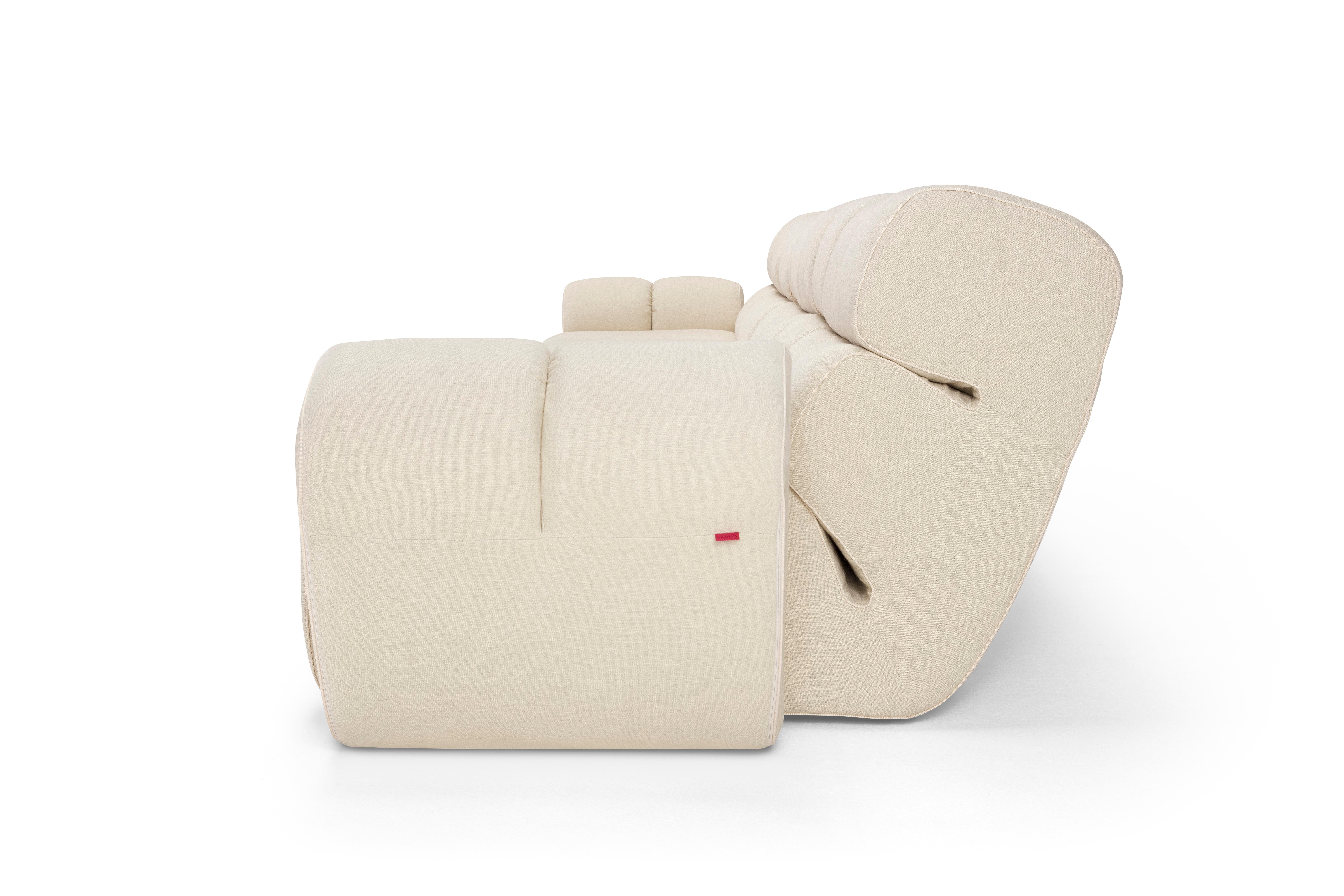 Fabric Palmo Sofa Composition by Amura Lab In New Condition For Sale In Geneve, CH