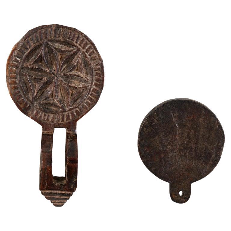 Estampilles de tissu comme porte-manteaux muraux