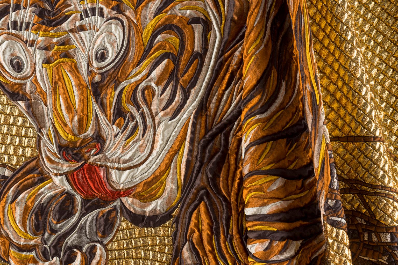 Gewebe-Wandteppich mit gepolstertem Wandteppich im Tiger-Design auf demand (Moderne) im Angebot
