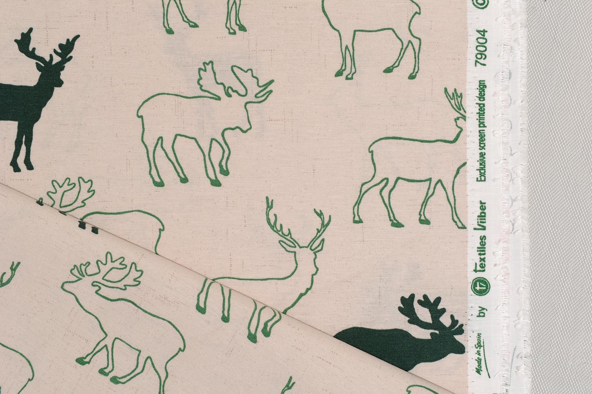 Textile Fabric with Green Deer In Excellent Condition For Sale In Alessandria, Piemonte