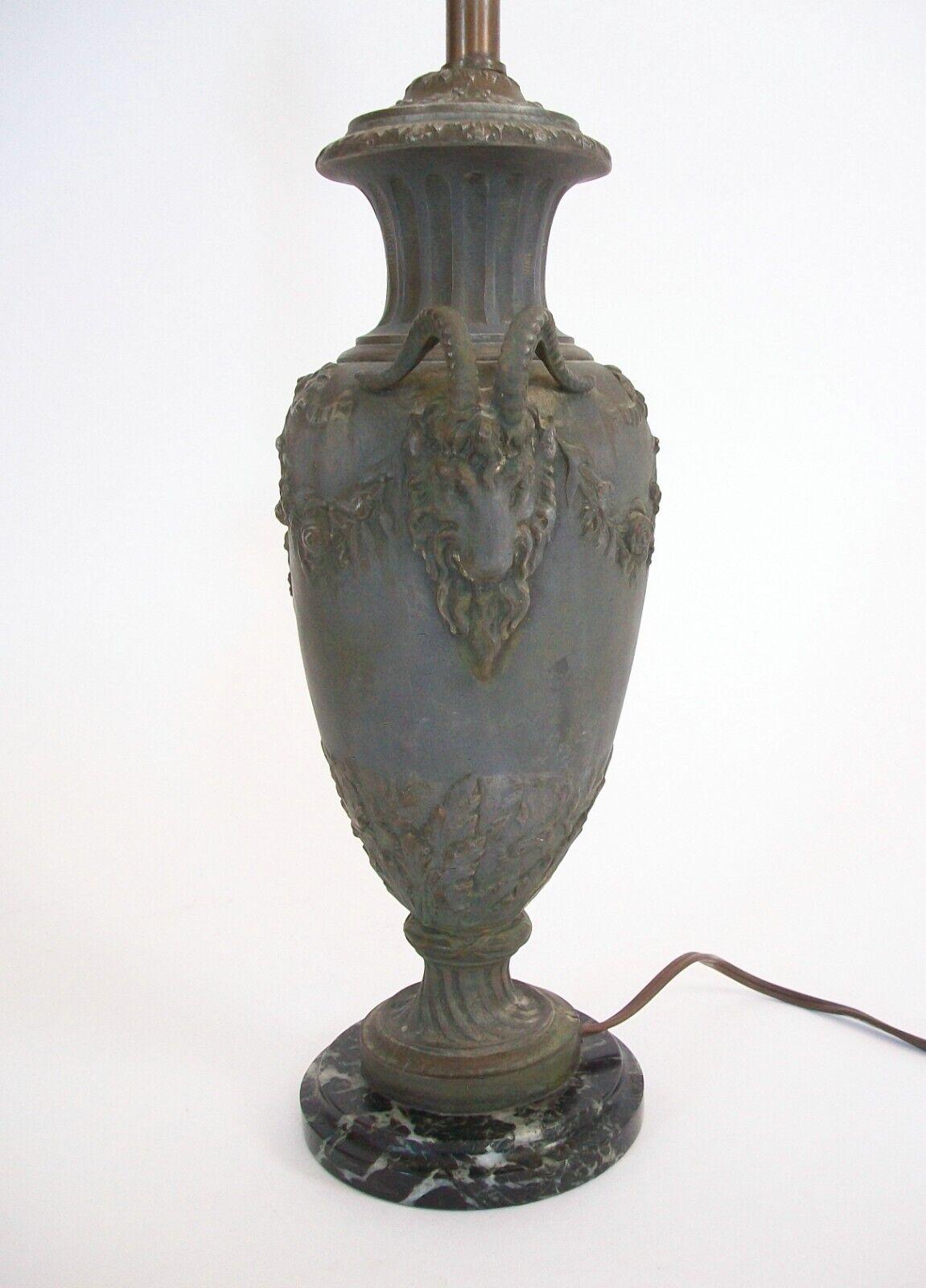 Hand-Crafted Fabrication Française, Louis XVI Style Spelter Cassolette Lamp, circa 1915 For Sale