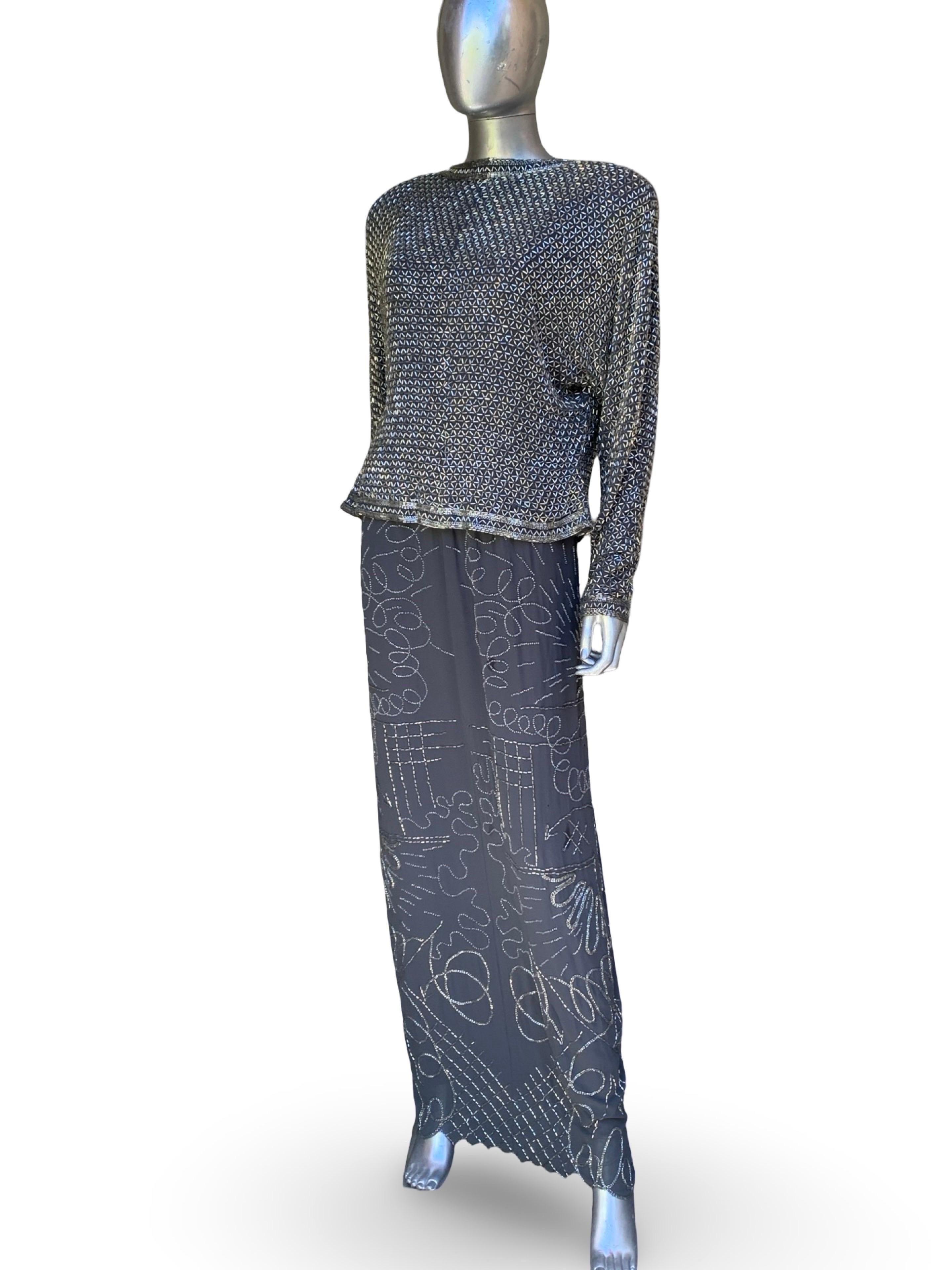 Fabrice New York Vintage Robe de soirée Spectaculaire perles de cristal Soie grise Sz L Pour femmes en vente