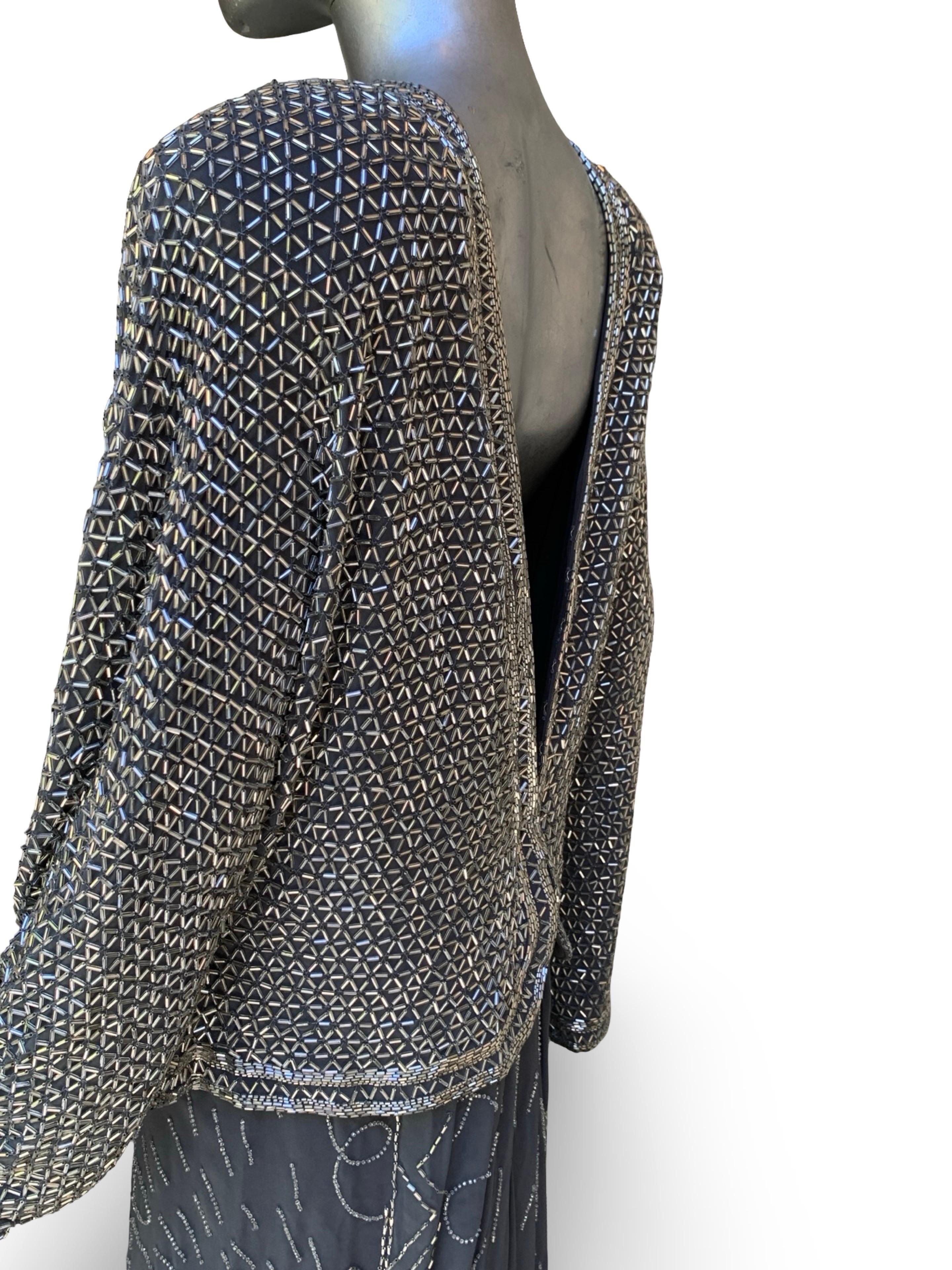 Fabrice New York Vintage Robe de soirée Spectaculaire perles de cristal Soie grise Sz L en vente 4