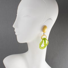 Fabrice Paris - Boucles d'oreilles clip en résine verte et verte et or