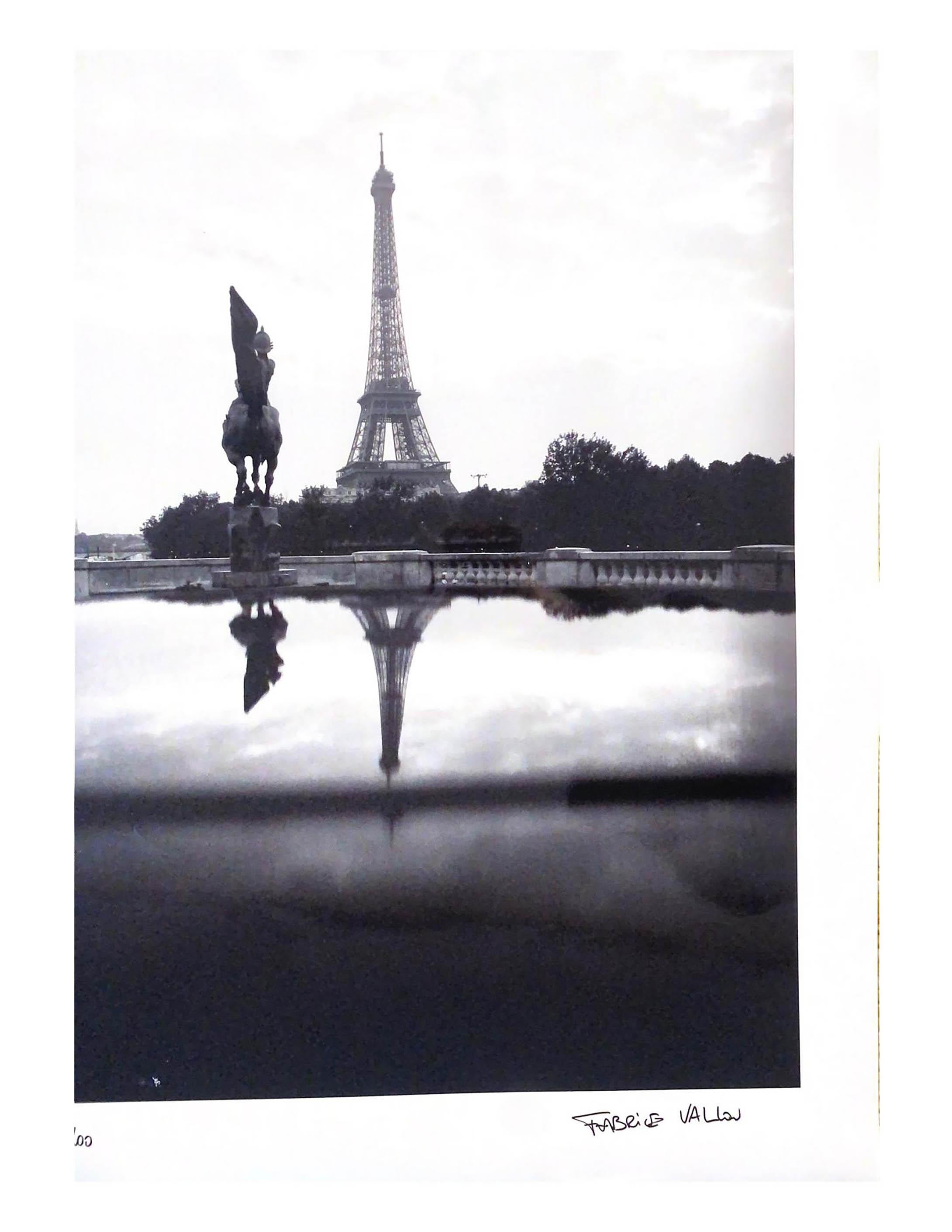 Fabrice Vallon. La Tour Eiffel. 2007 en vente 1