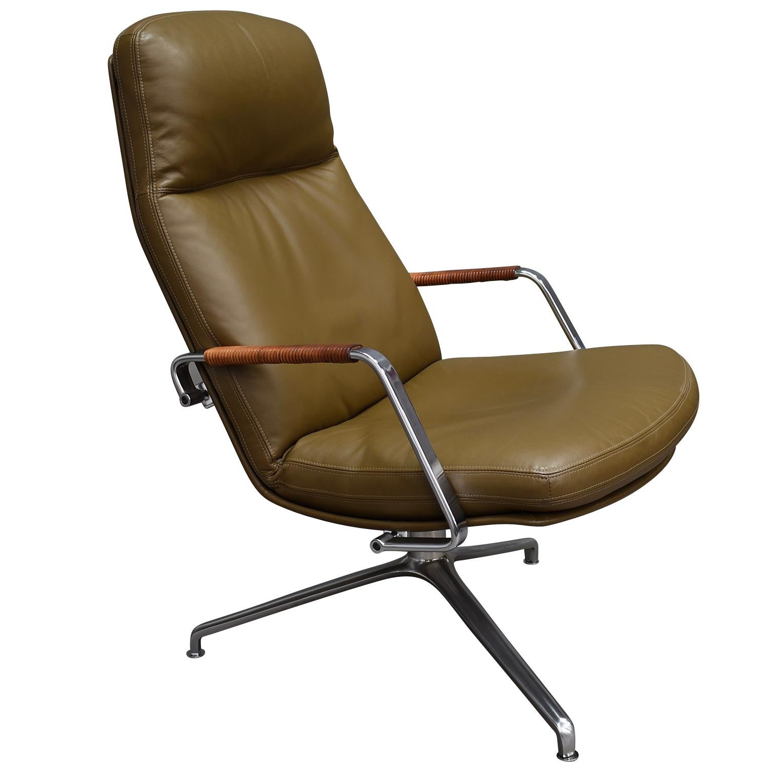 Fabricius and Kastholm FK86 for Kill International Leather Swivel Lounge Chairs In Excellent Condition For Sale In Pijnacker, Zuid-Holland