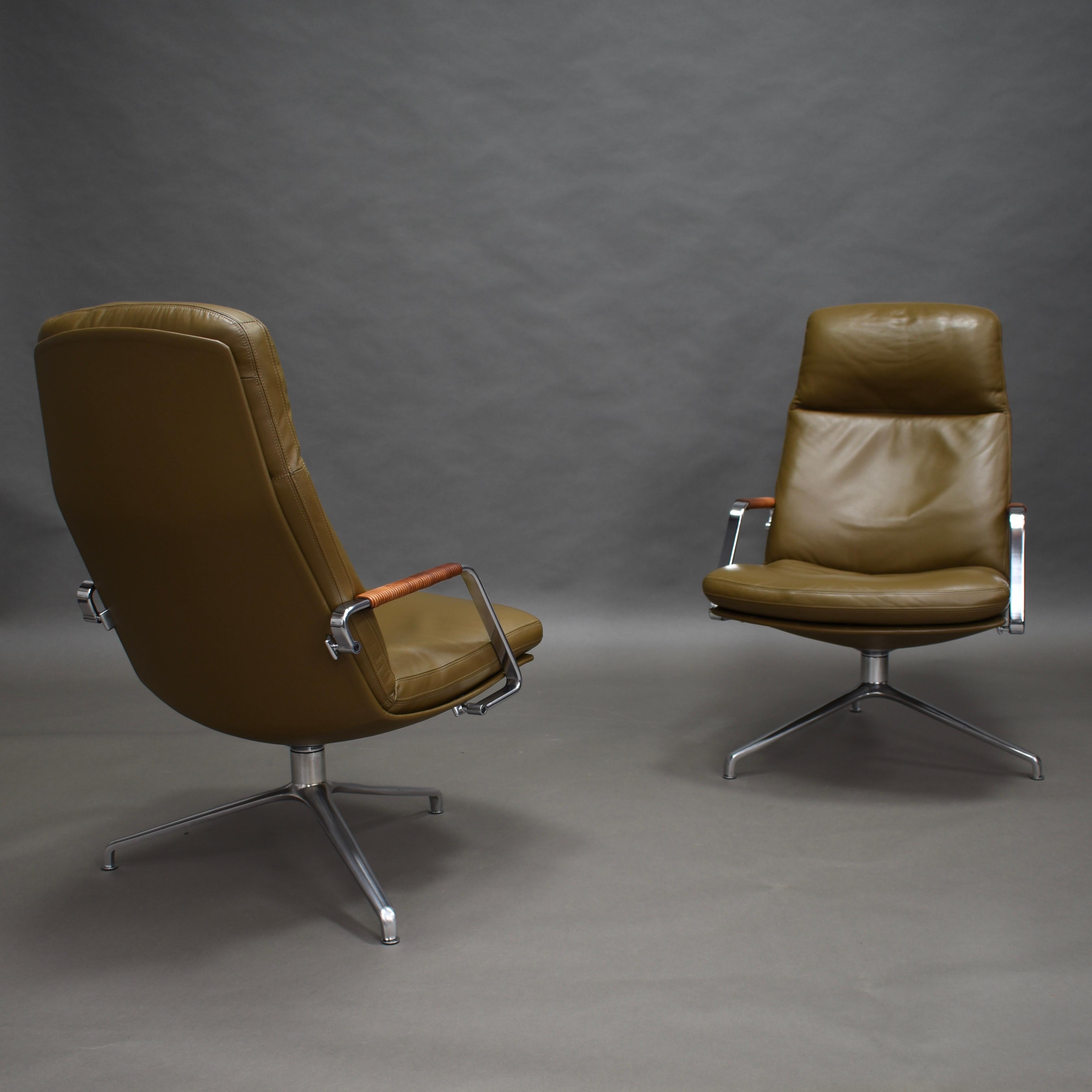 Fabricius and Kastholm FK86 for Kill International Leather Swivel Lounge Chairs For Sale 1