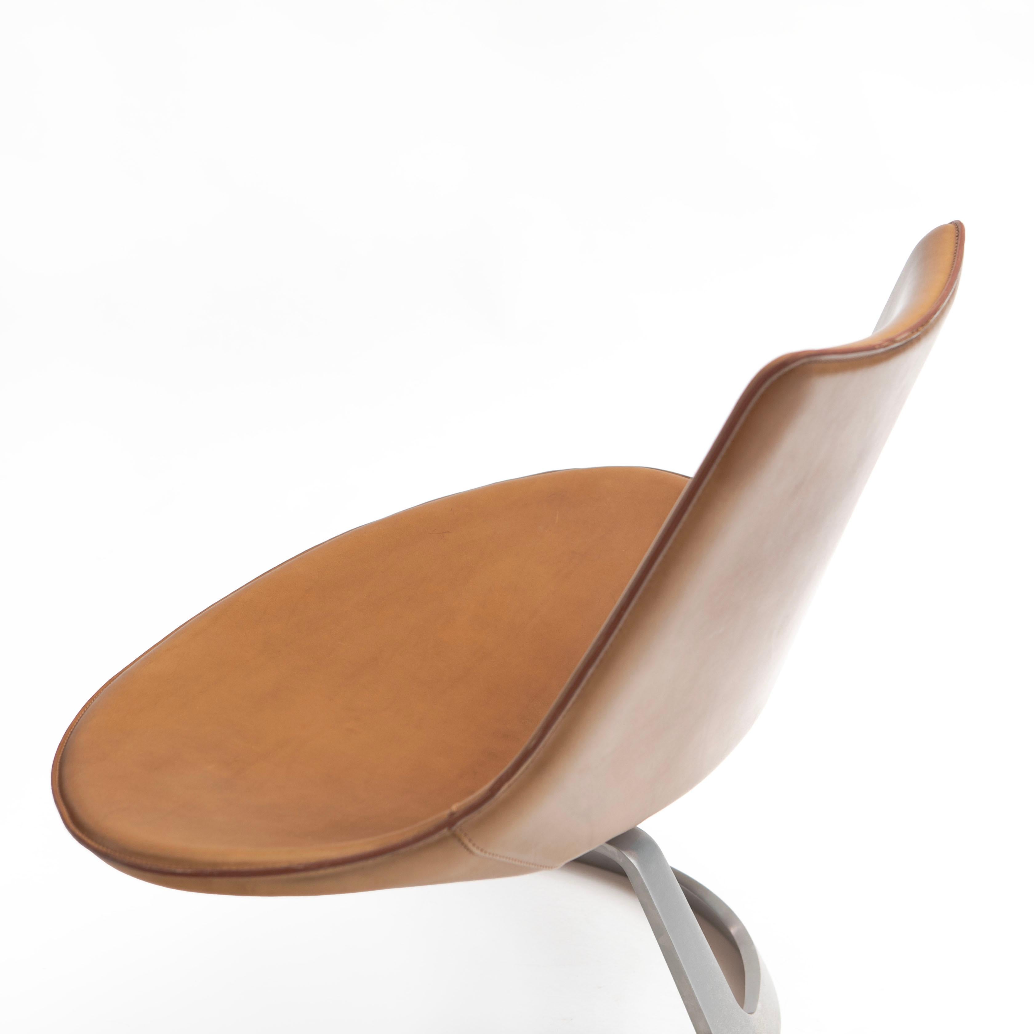 Fabricius and Kastholm 'Scimitar' Lounge Chair en cuir cognac en vente 3