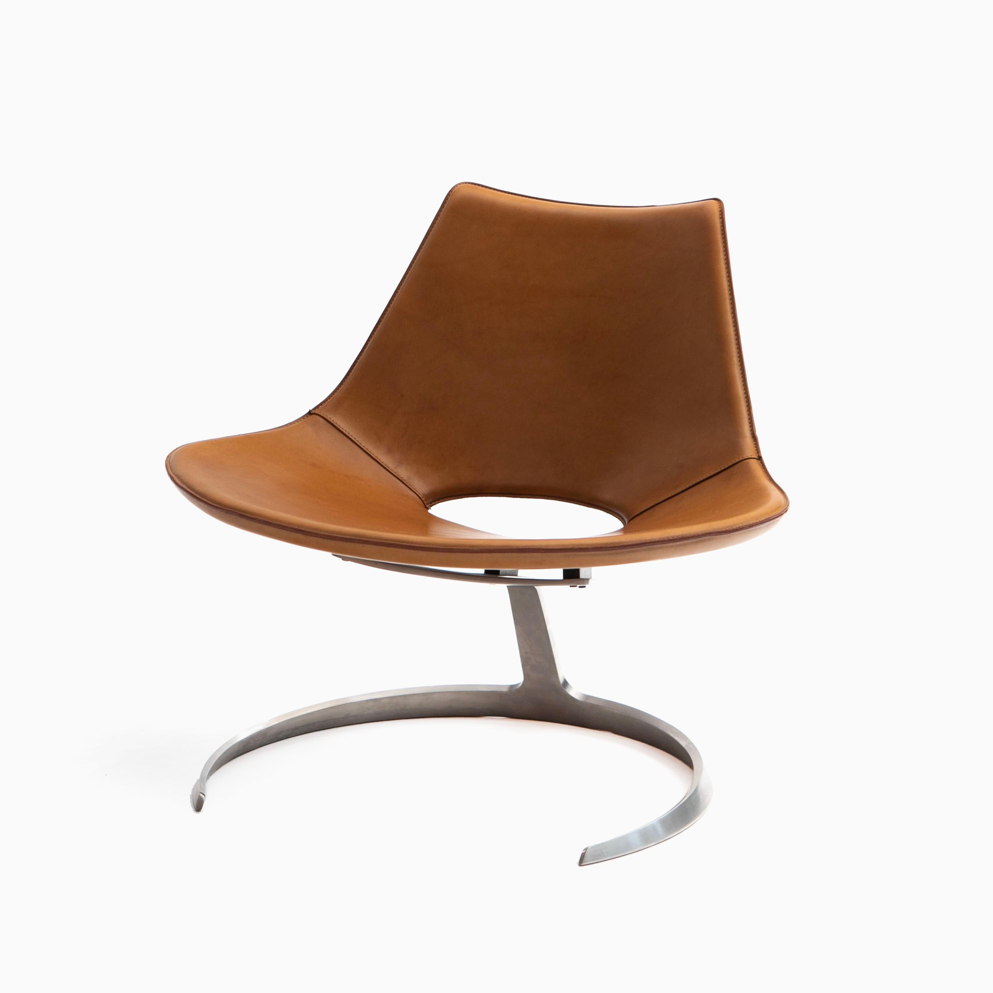 20ième siècle Fabricius and Kastholm 'Scimitar' Lounge Chair en cuir cognac en vente