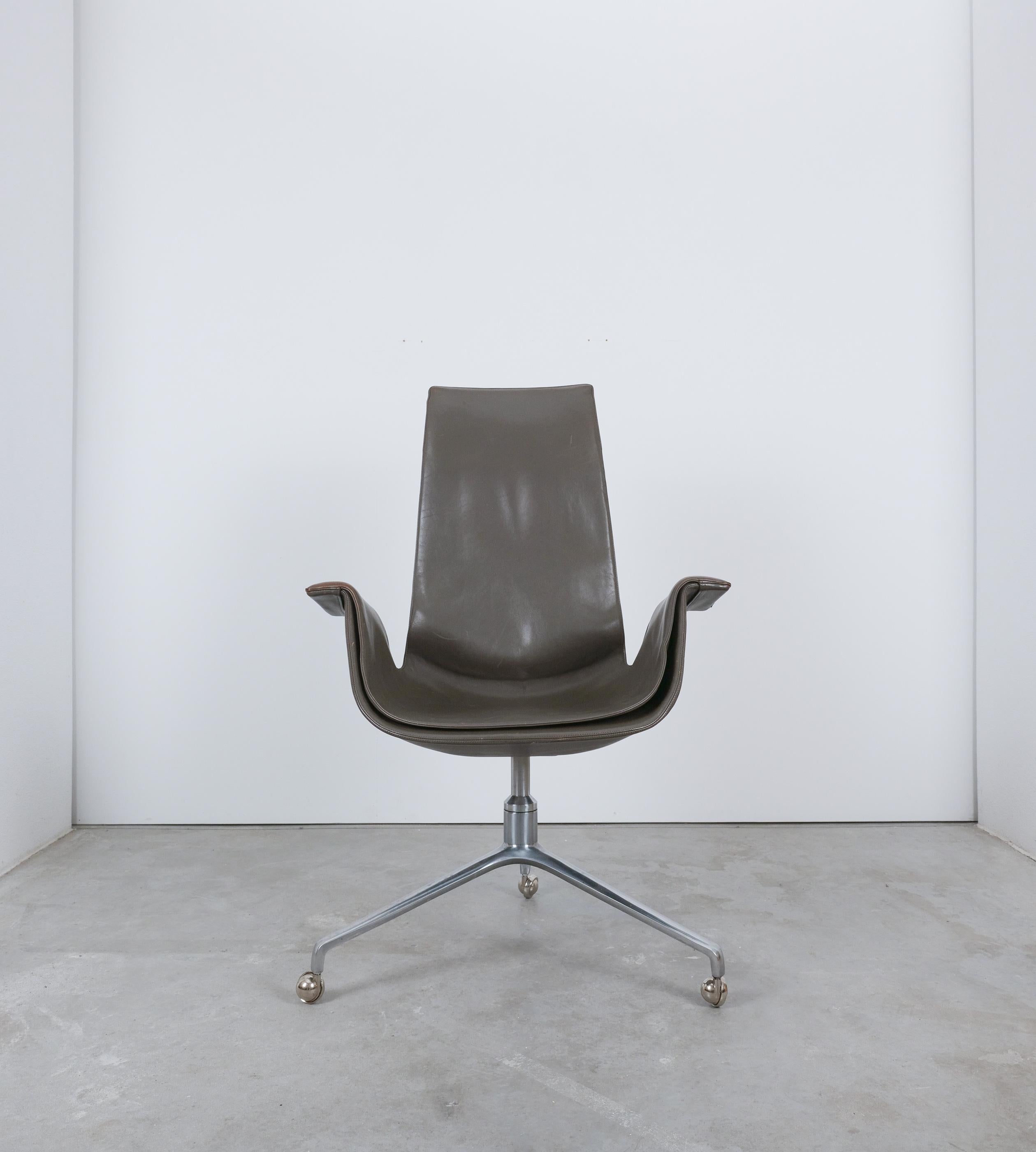 Fabricius und Kastholm Tarmac Schreibtischstuhl mit hoher Rückenlehne und Drehfuß FK 6725, 1964 im Angebot 3