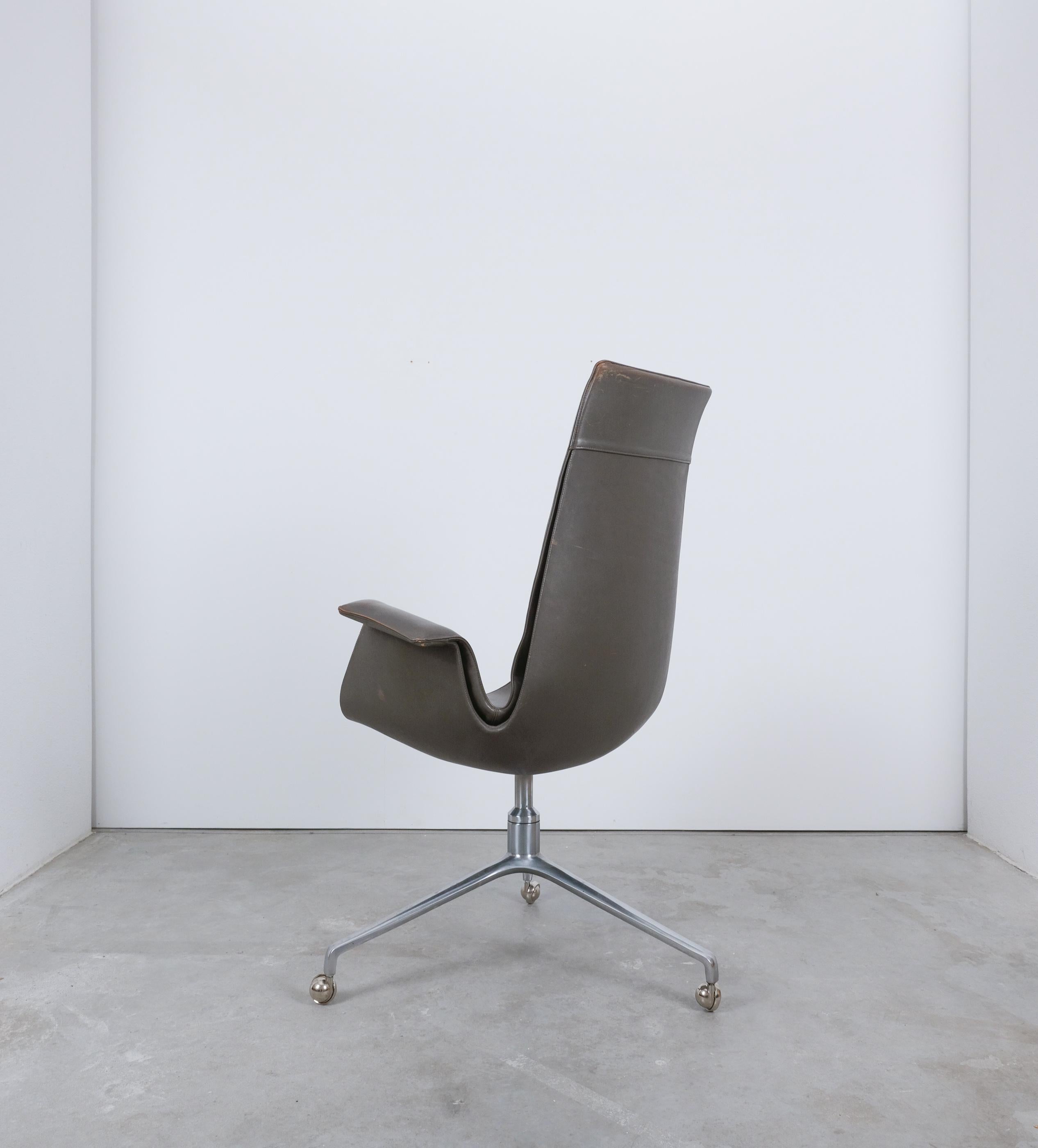 Fabricius und Kastholm Tarmac Schreibtischstuhl mit hoher Rückenlehne und Drehfuß FK 6725, 1964 (Moderne der Mitte des Jahrhunderts) im Angebot