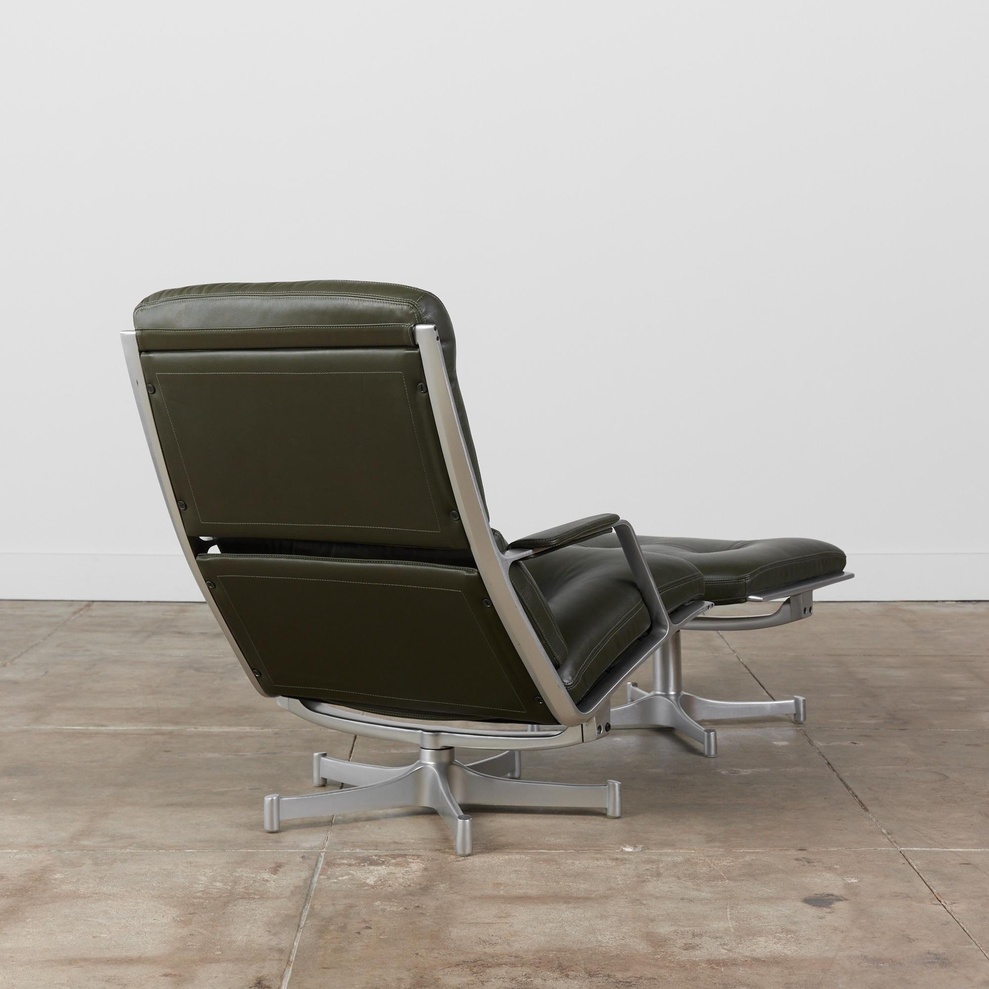 Mid-20th Century Fabricius & Kastholm FK 85 Lounge Chair and Ottoman for Kill International For Sale