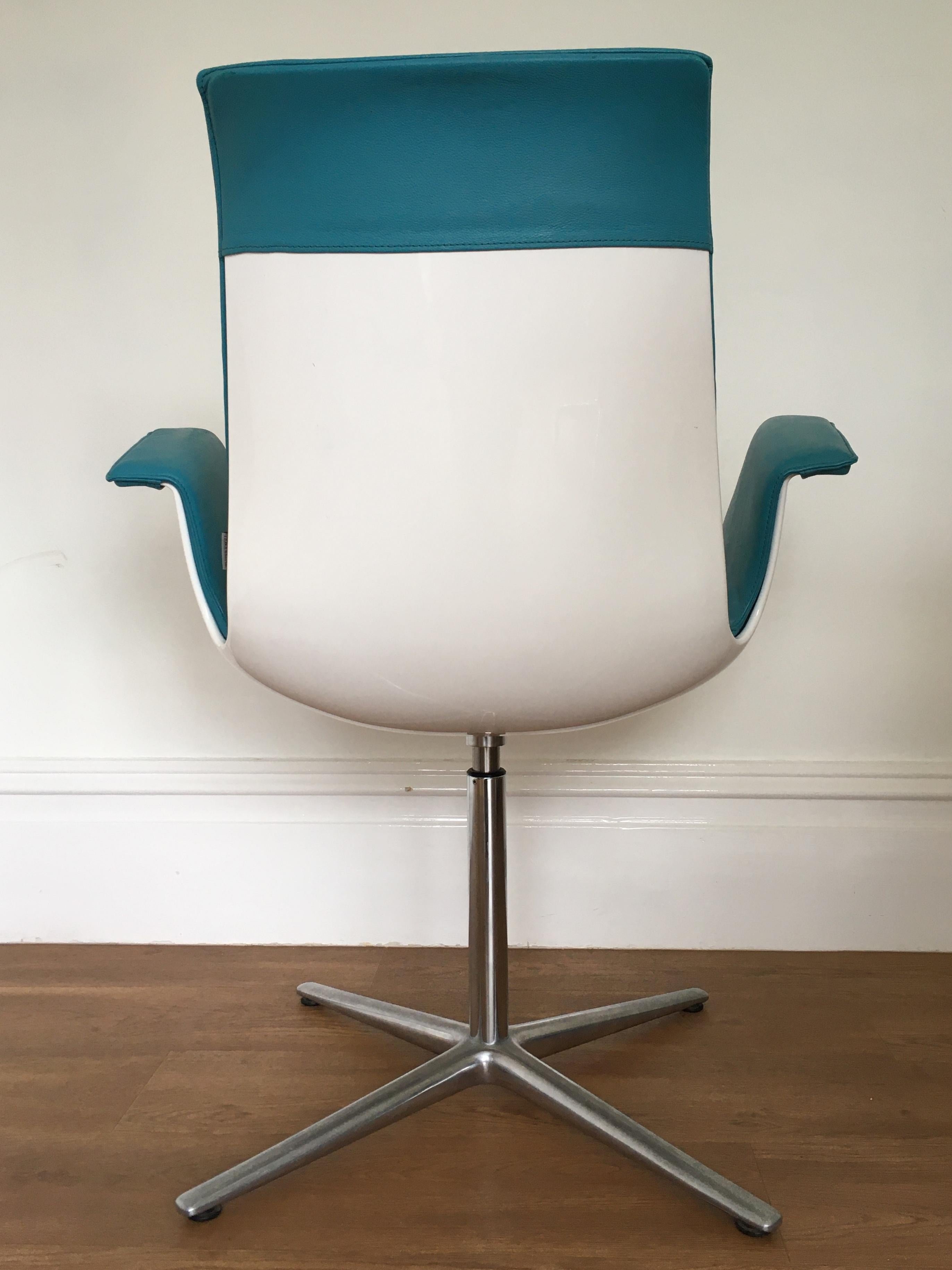 Mid-Century Modern Fabricius & Kastholm FK Bucket Chair for Walter Knoll For Sale