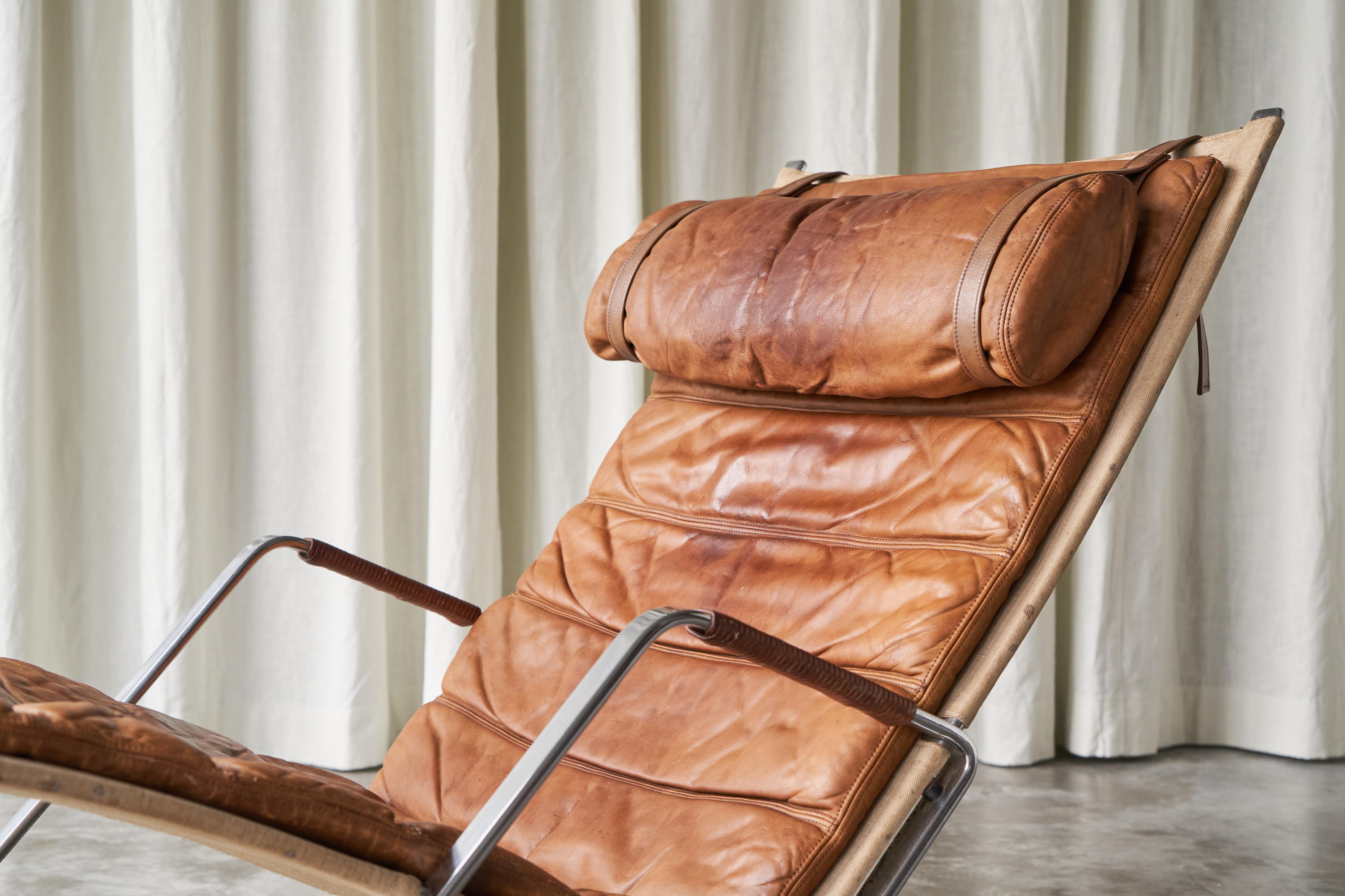 Hand-Crafted Fabricius & Kastholm FK87 Lounge Chair in Patinated Cognac Leather 1960s For Sale