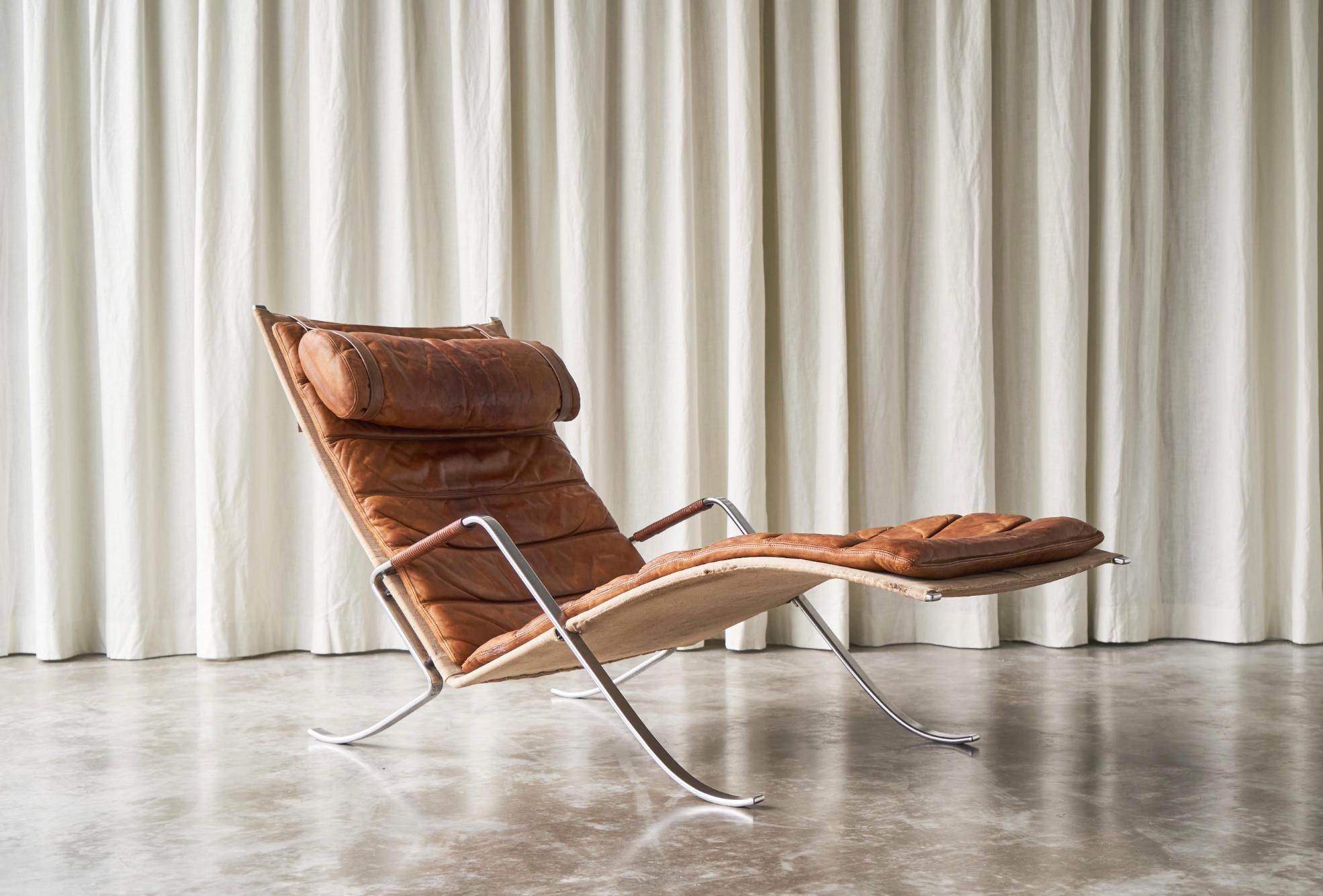 Fabricius & Kastholm FK87 Lounge Chair in Patinated Cognac Leather 1960s For Sale 1