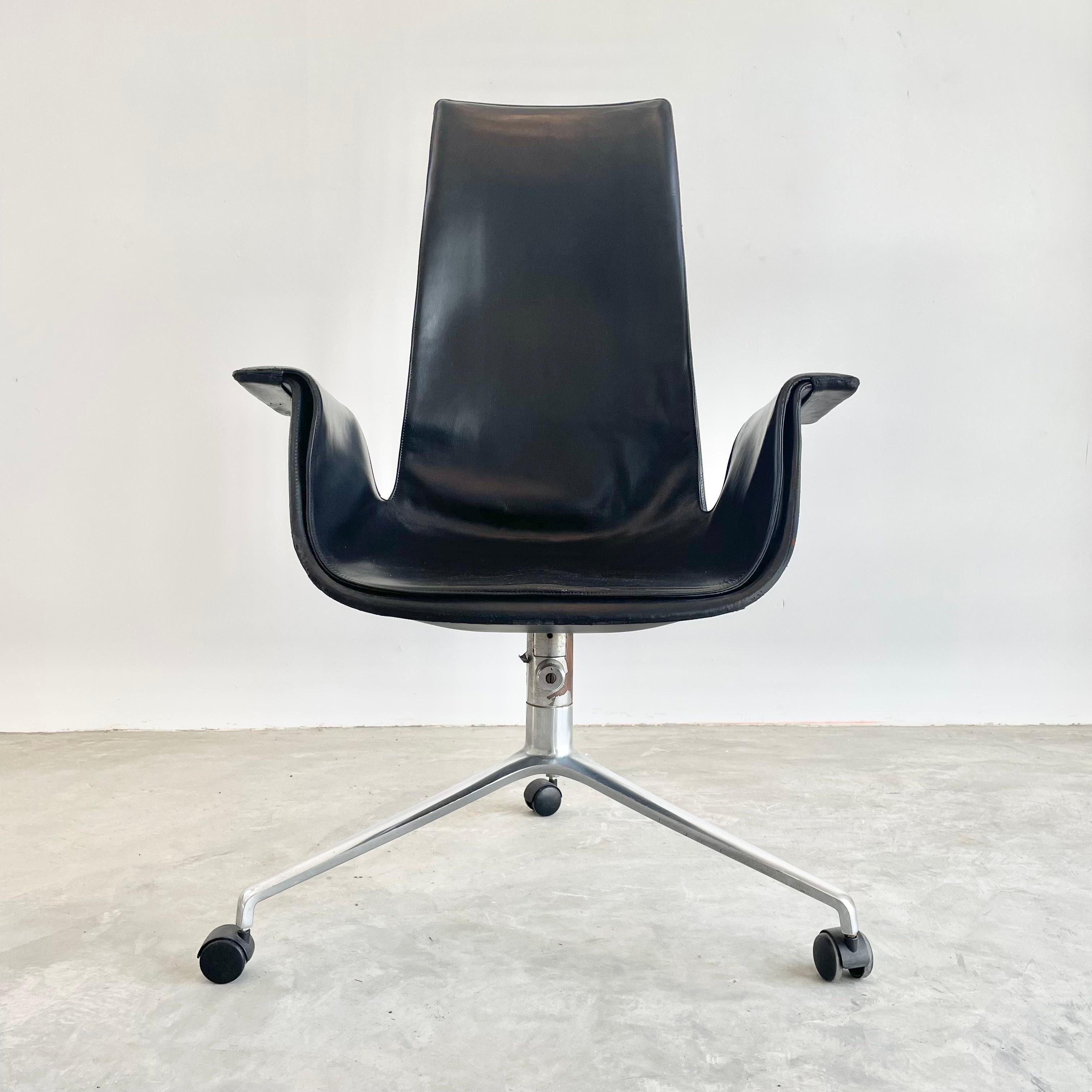 Beautiful modern leather and aluminum office chairs in original black leather. Higher back version. Designed in the 60s by Jørgen Kastholm & Preben Fabricius for Alfred Kill's KILL International. Alfred Kill established Kill International in
