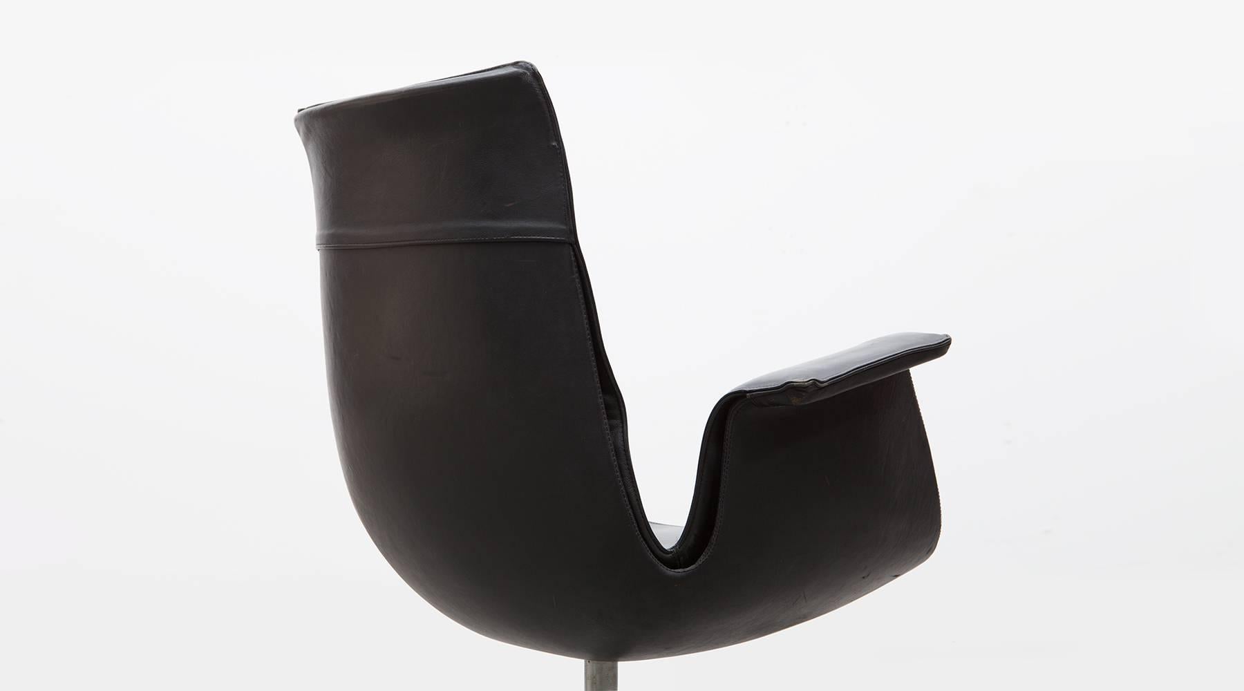 Mid-20th Century Fabricius or Kastholm Leather Swivel Chair