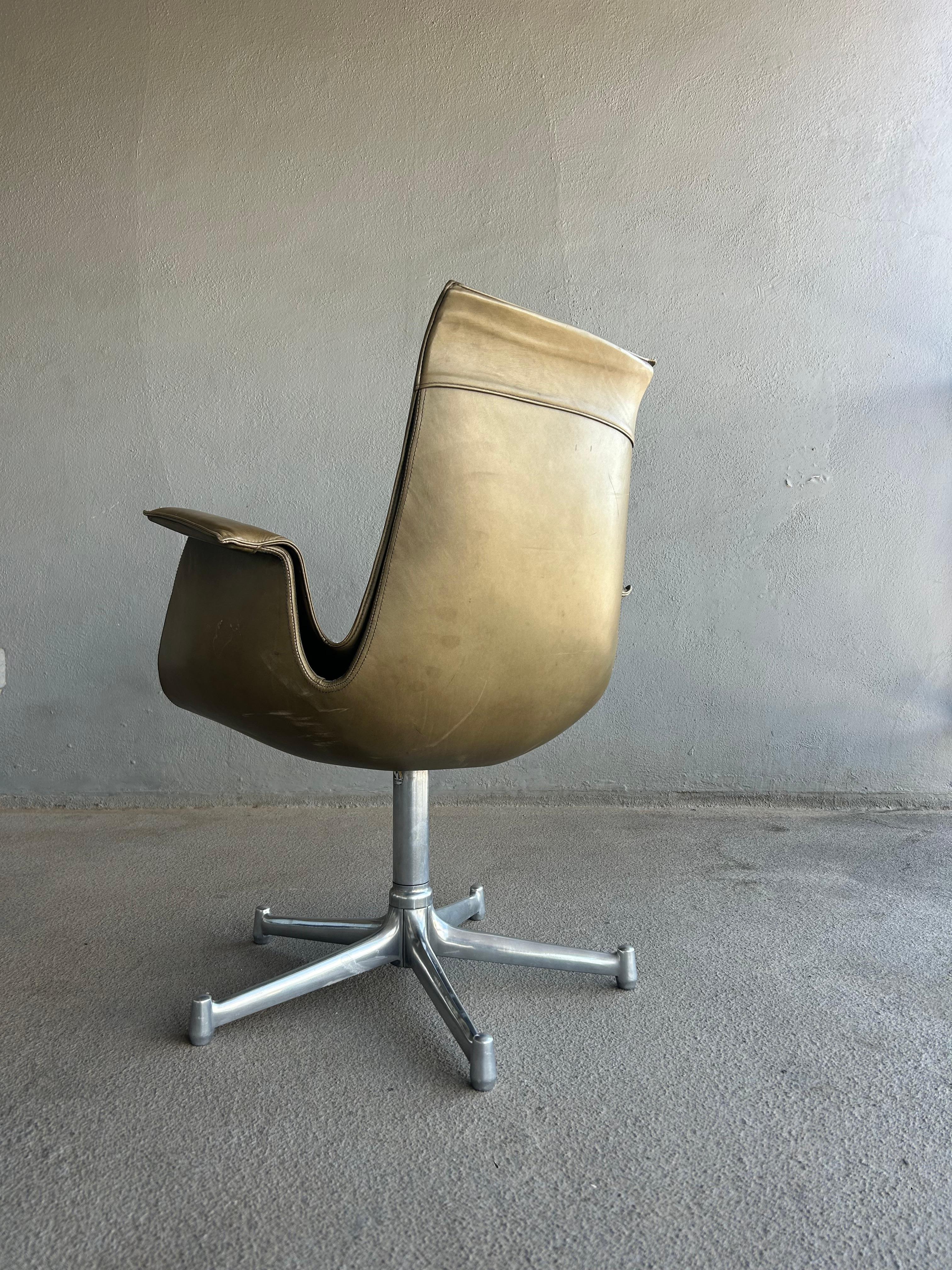 Fabricius Kastholm Silla Tulipán de Piel Moderno de mediados de siglo en venta