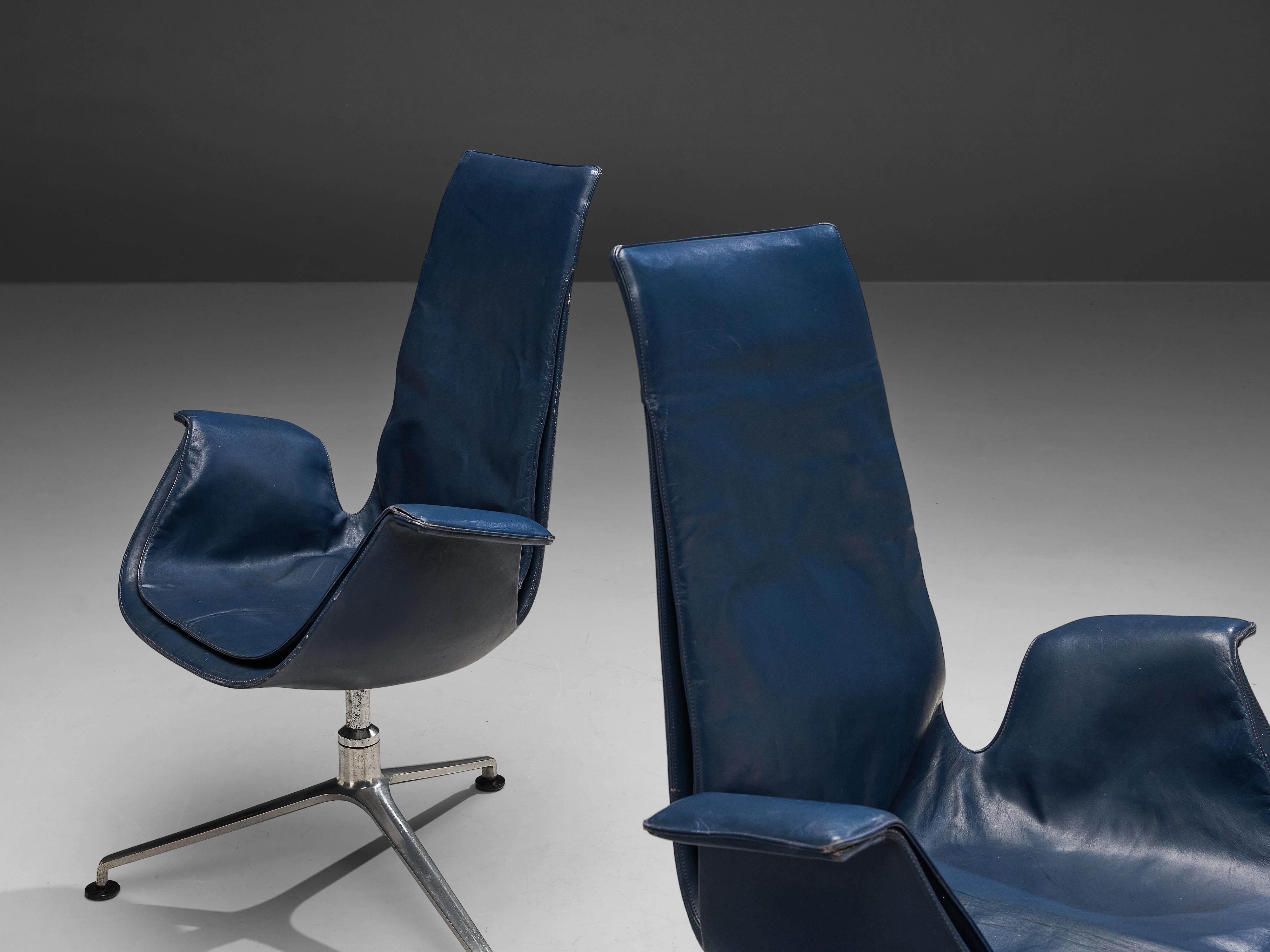 Mid-Century Modern Fabricius & Kastholm Pair of Swivel Chairs Model 'FK 6725' in Blue Leather