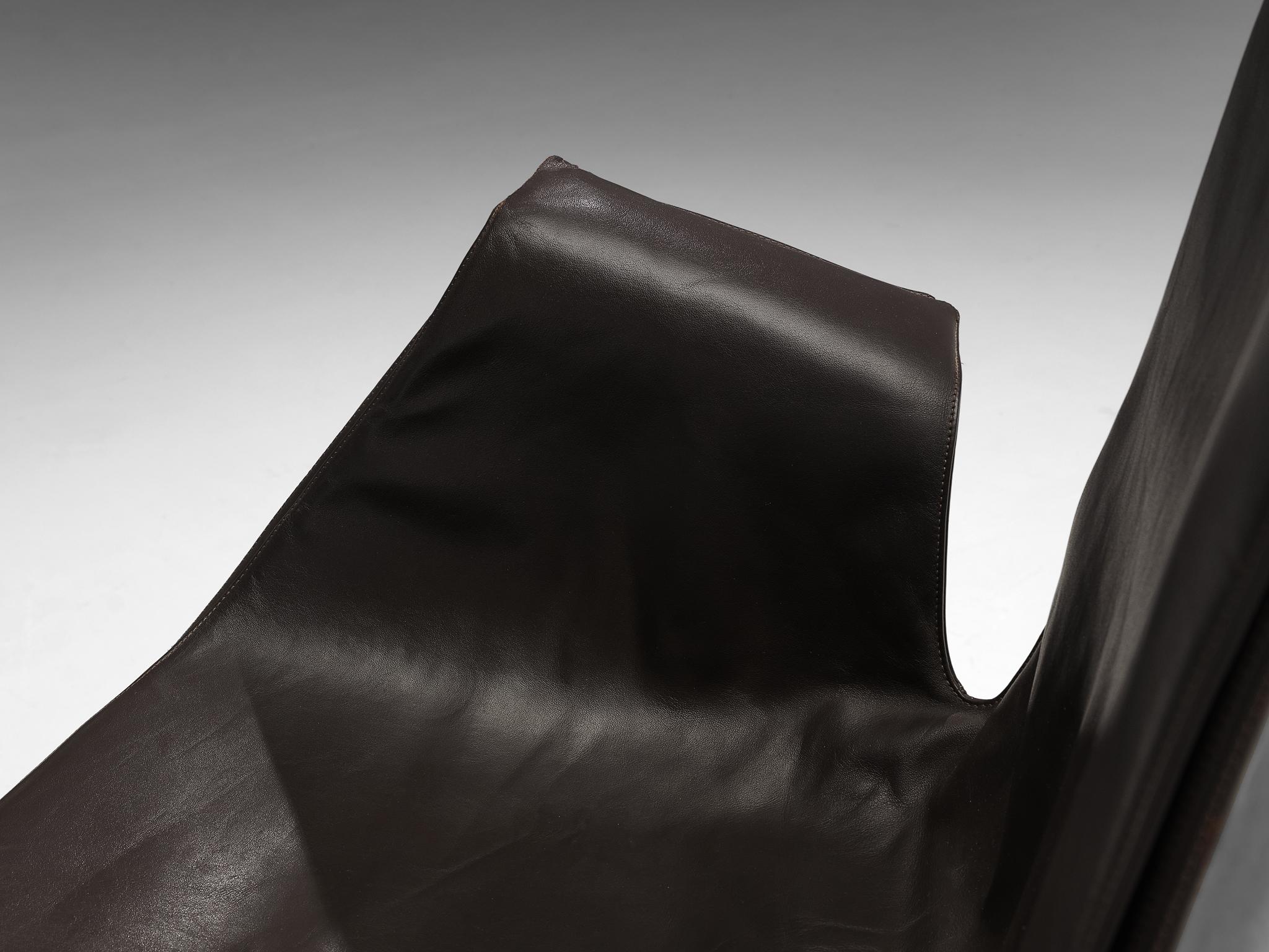 Fabricius & Kastholm Drehstuhl aus dunkelbraunem Leder und Stahl im Angebot 1