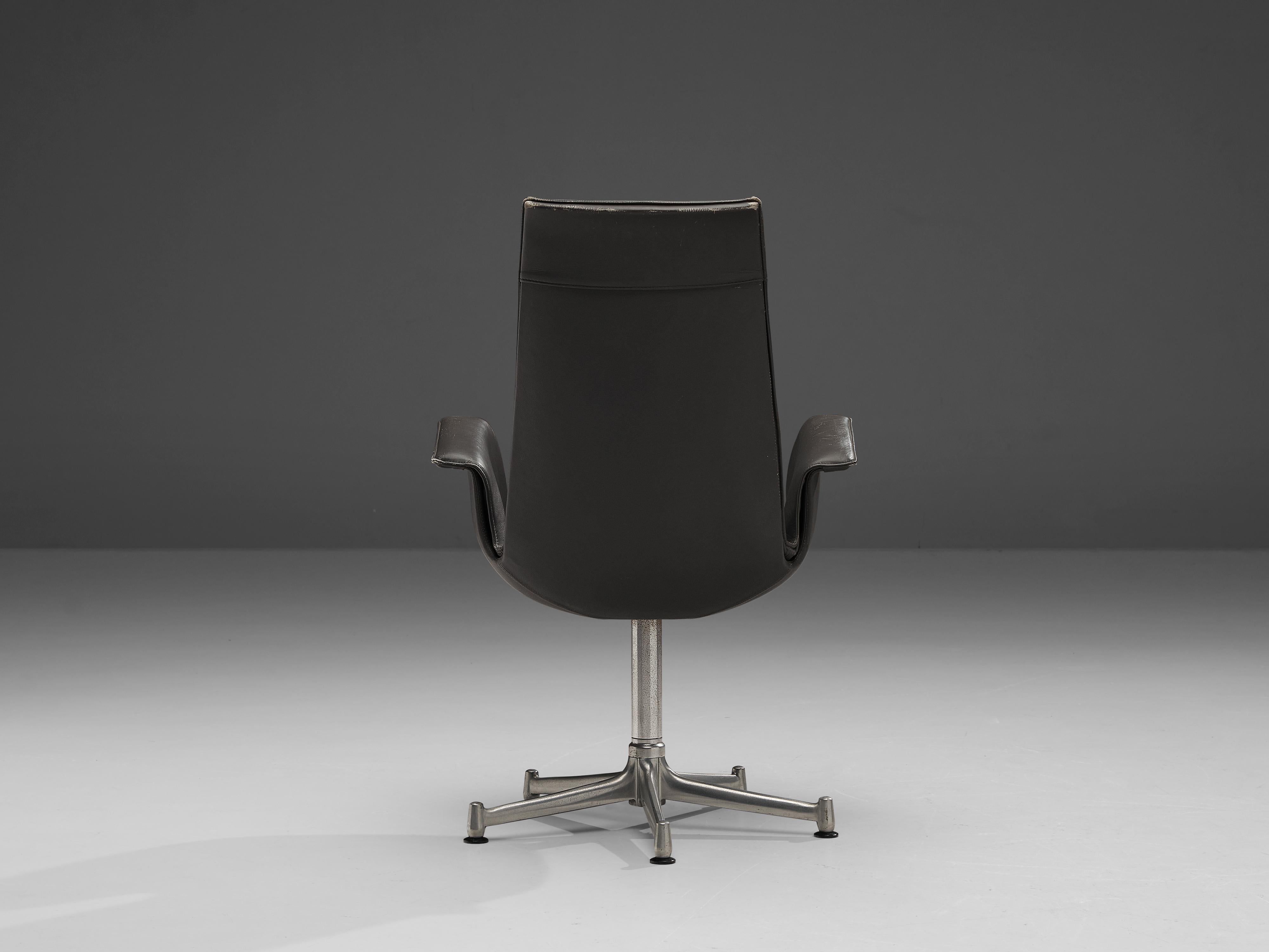 Fabricius & Kastholm Swivel Chair in Leather and Steel For Sale 2