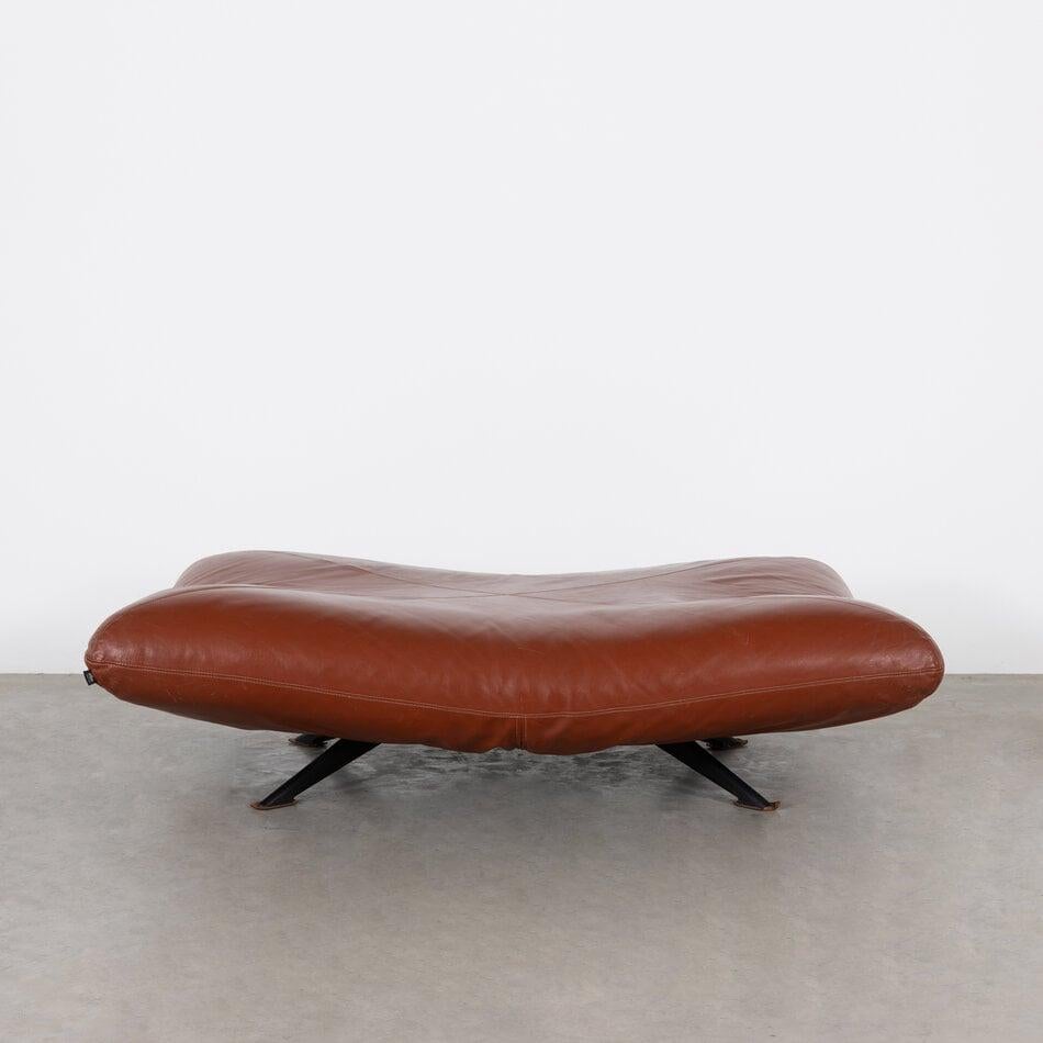 Late 20th Century Fabrizio Ballardini Ribalta Sofa and Daybed red-brown leather for Arflex Italy For Sale