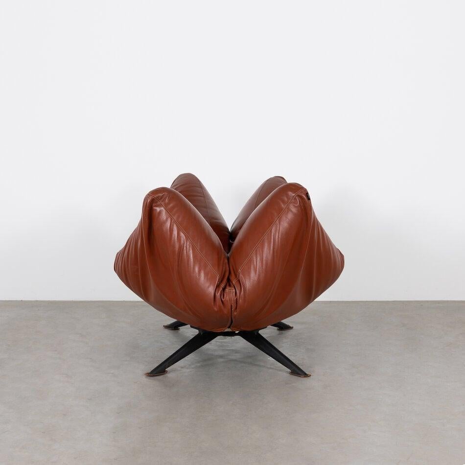 Fabrizio Ballardini Ribalta Sofa and Daybed red-brown leather for Arflex Italy For Sale 1