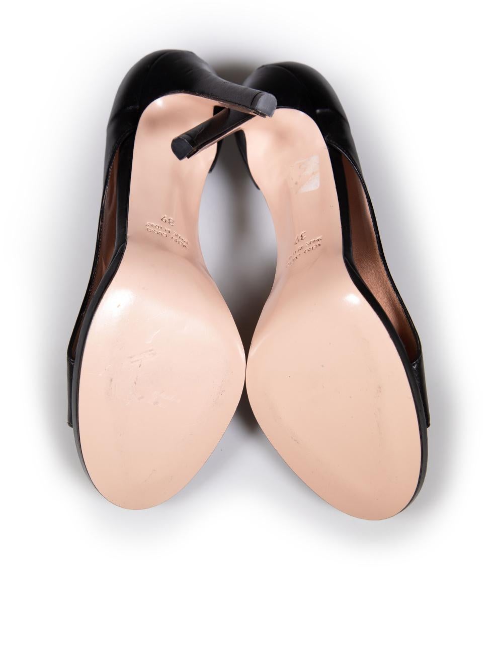 Women's Fabrizio Bulckaen Black Leather Cut Out Heels Size IT 39 For Sale