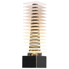 Fabrizio Cocchia pour la lampe de table 'Ziggurat' de New Lamp