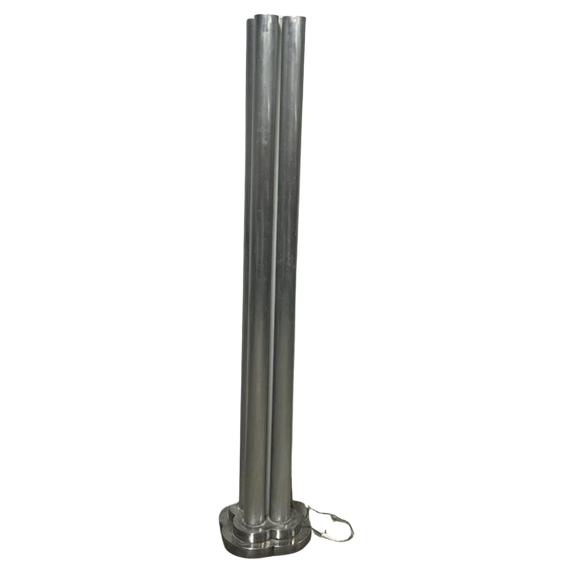 Lampada da terra Obelisco di Fabrizio Cocchia e Gianfranco Fini